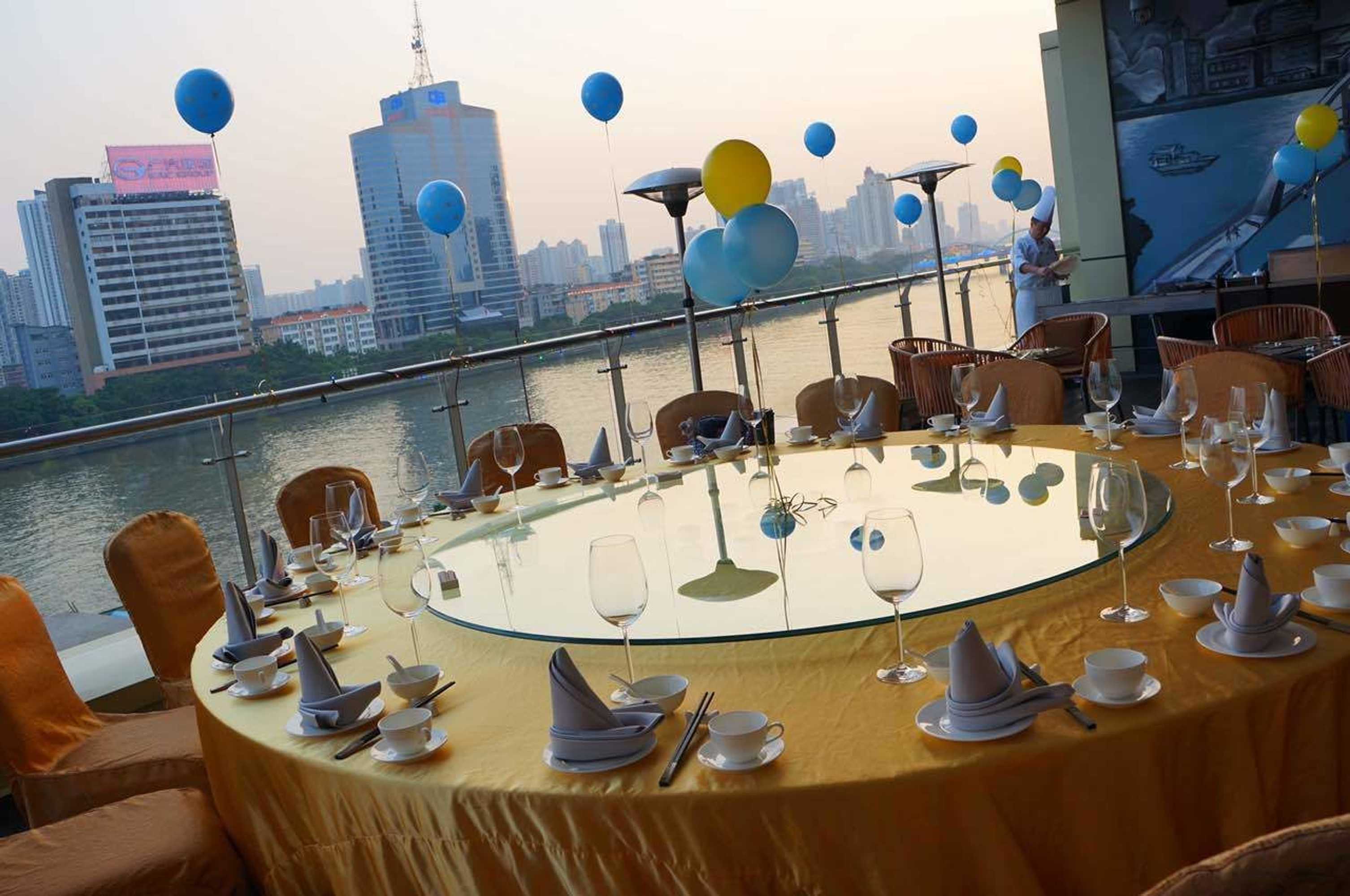 Gift card for LN Hotel Five