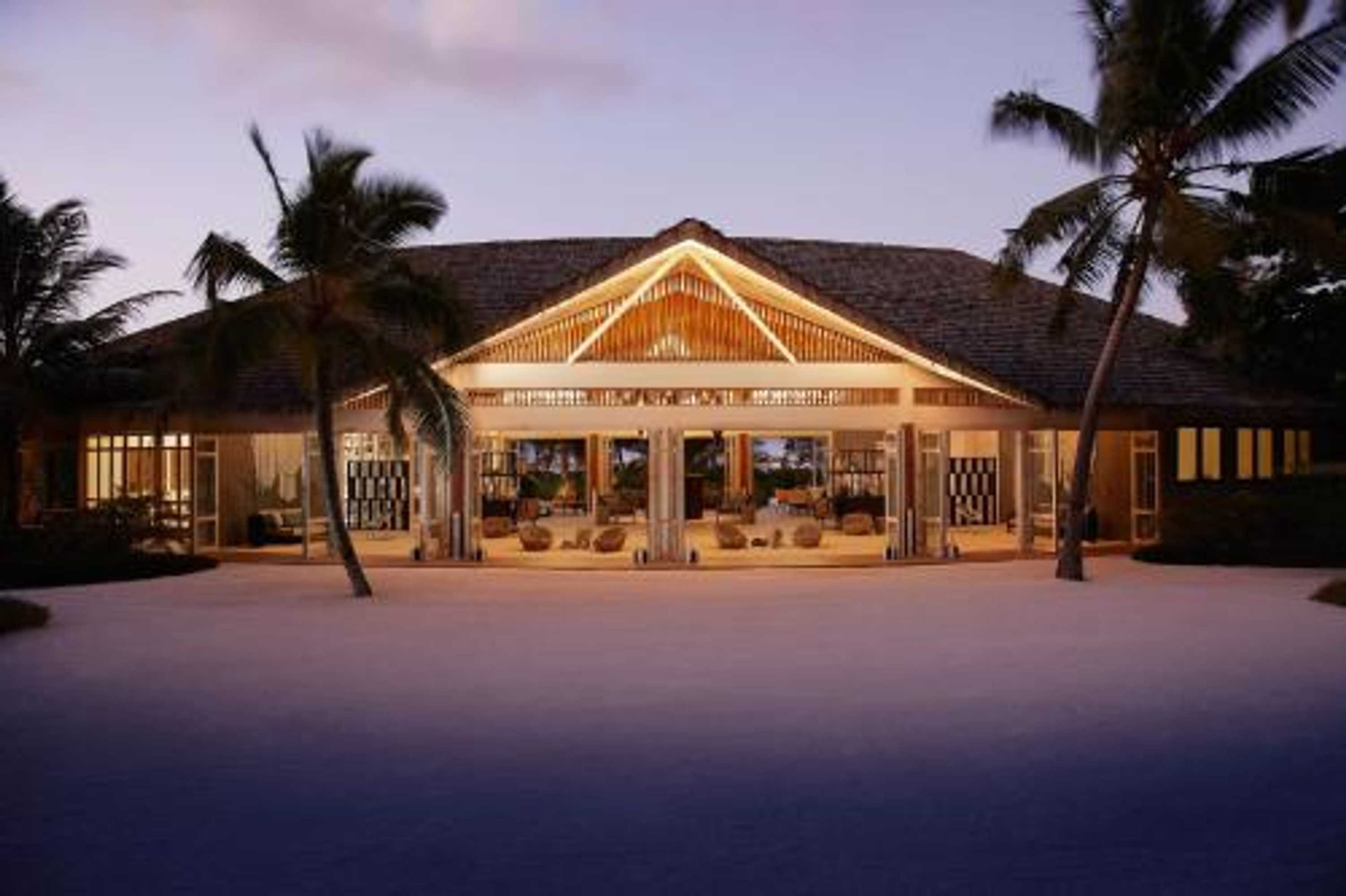 Gift card for Le Meridien Maldives Resort & Spa Gift card for Le Meridien Maldives Resort & Spa