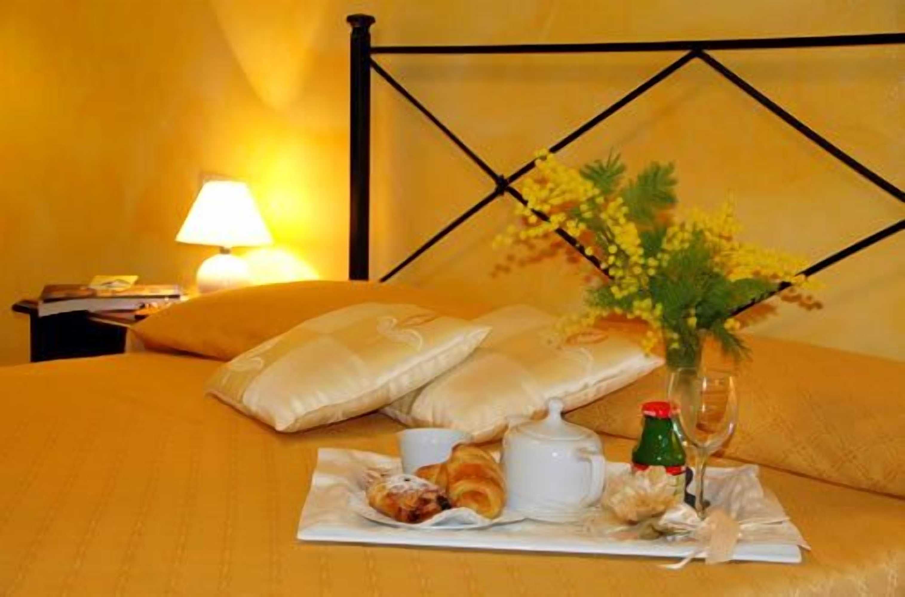 Gift card for Hotel Residence Borgo Degli Ulivi Gift card for Hotel Residence Borgo Degli Ulivi