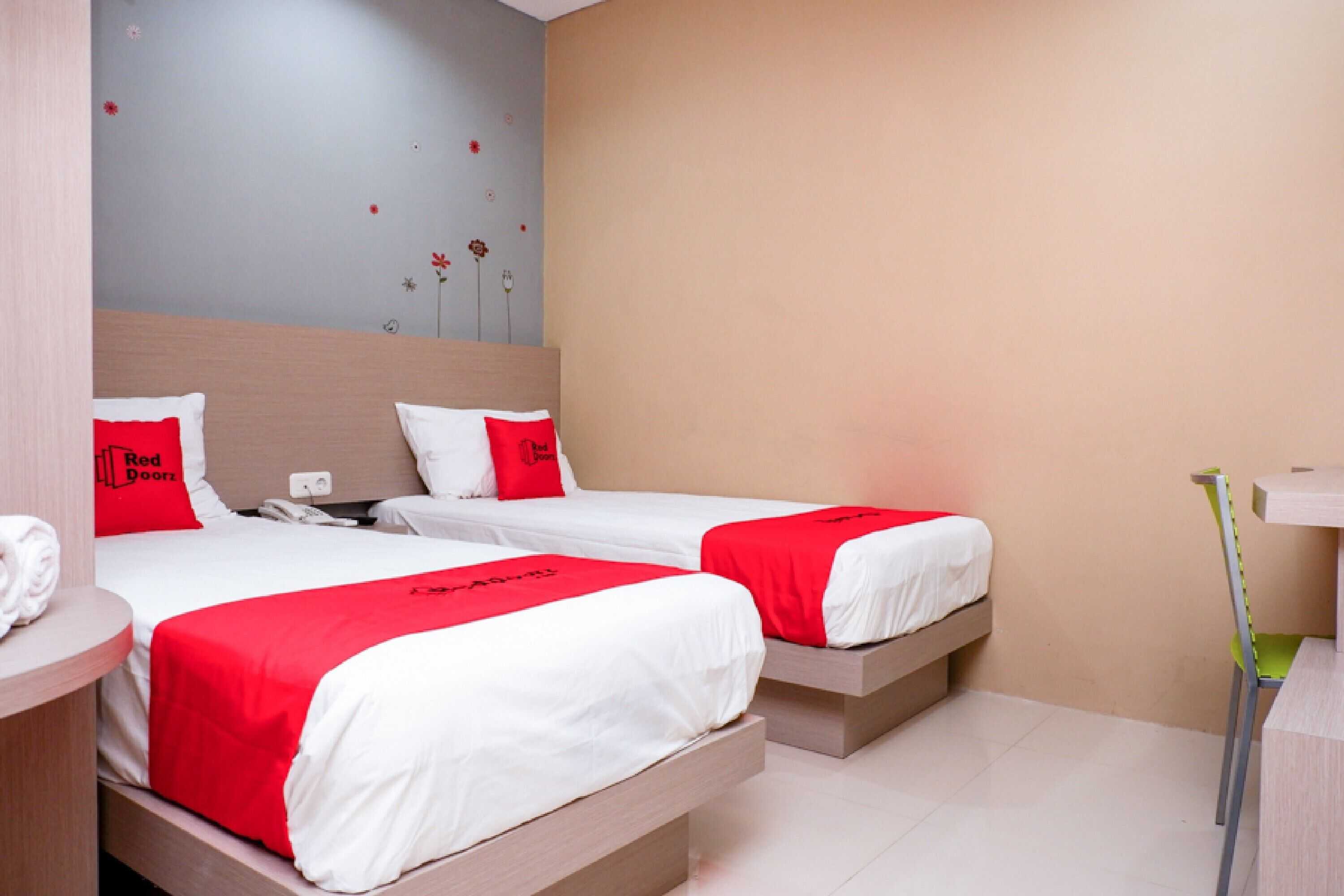 Gift card for Reddoorz Near Java Supermall Semarang Gift card for Reddoorz Near Java Supermall Semarang