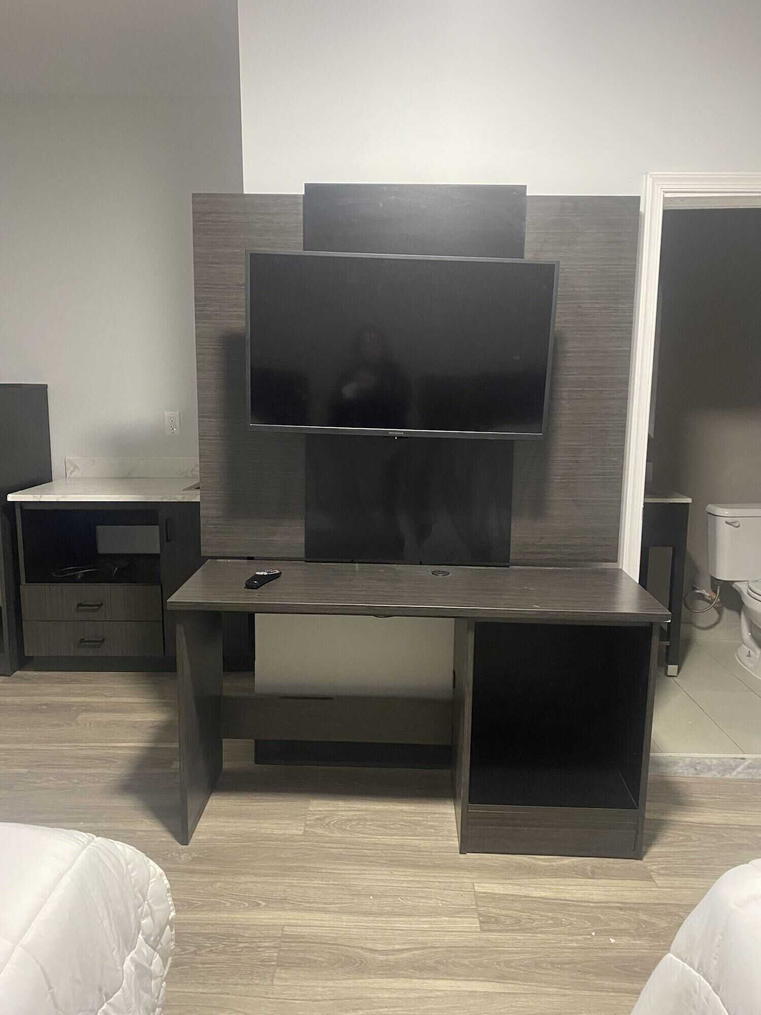 Gift card for Motel 6 Williamstown