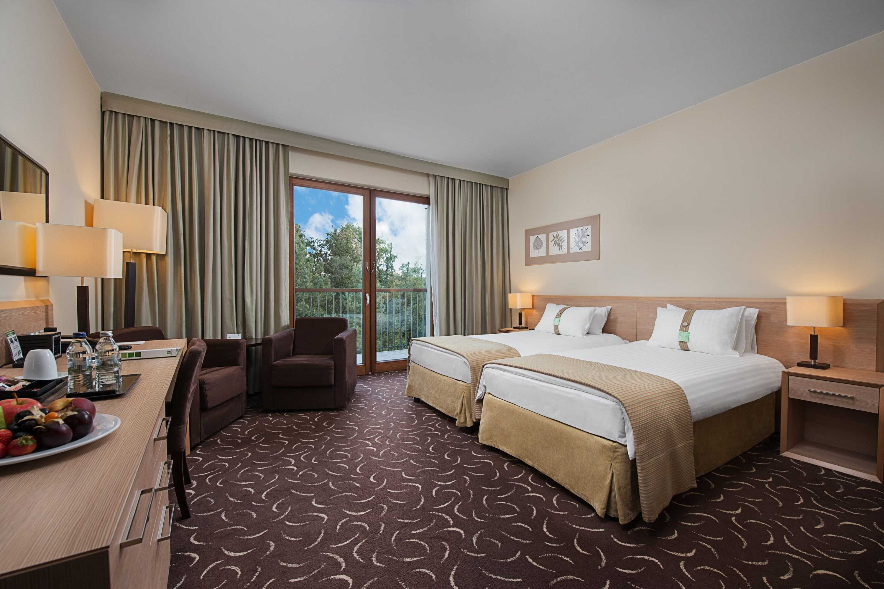 Gift card for Holiday Inn Resort Warszawa Józefów**** by Ihg Gift card for Holiday Inn Resort Warszawa Józefów**** by Ihg