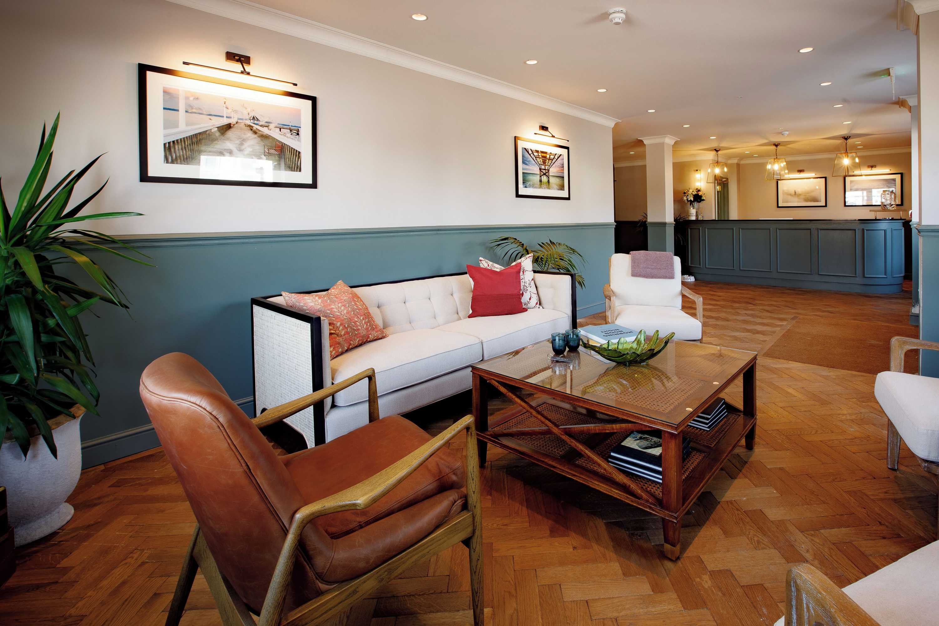 Gift card for Albion Hotel - Freshwater Bay Gift card for Albion Hotel - Freshwater Bay