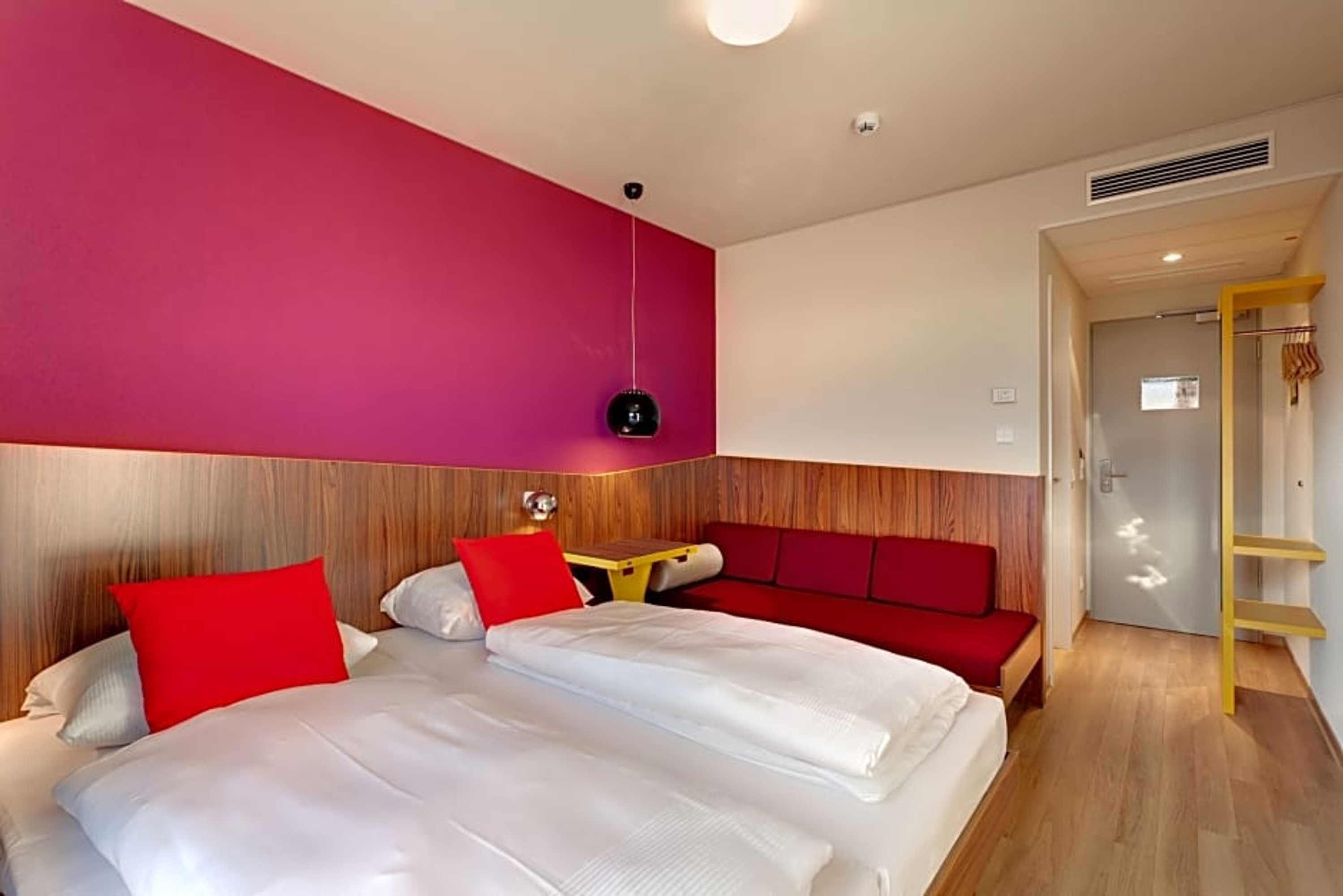 Gift card for Meininger Hotel Frankfurt Main / Airport Gift card for Meininger Hotel Frankfurt Main / Airport