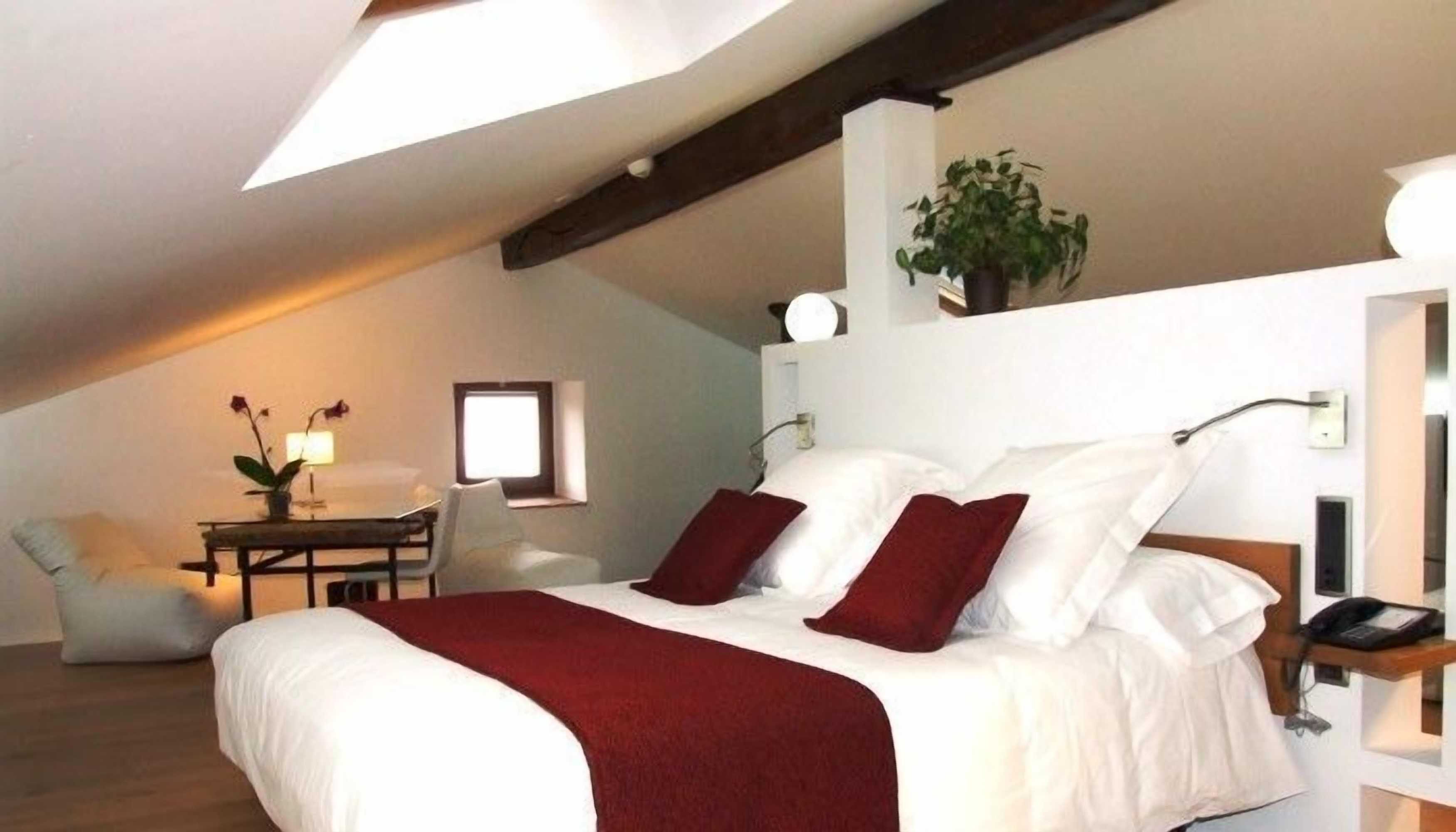 Gift card for Can Cuch Hotel - Restaurante Gift card for Can Cuch Hotel - Restaurante