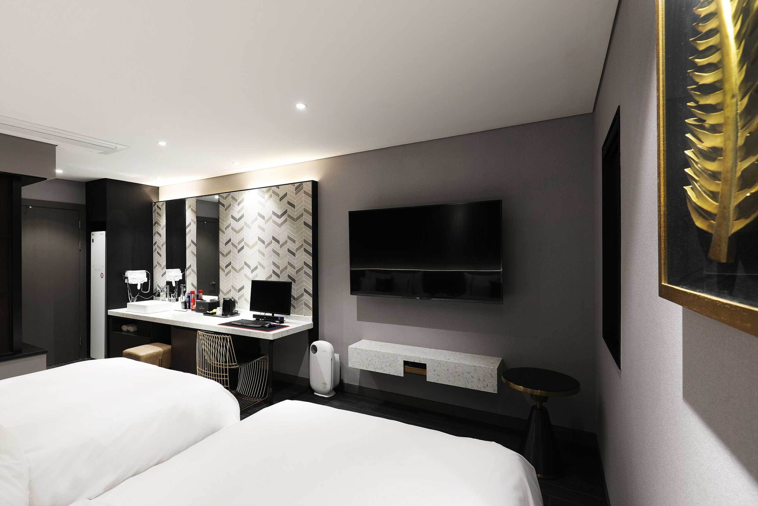 Gift card for Mari Hotel