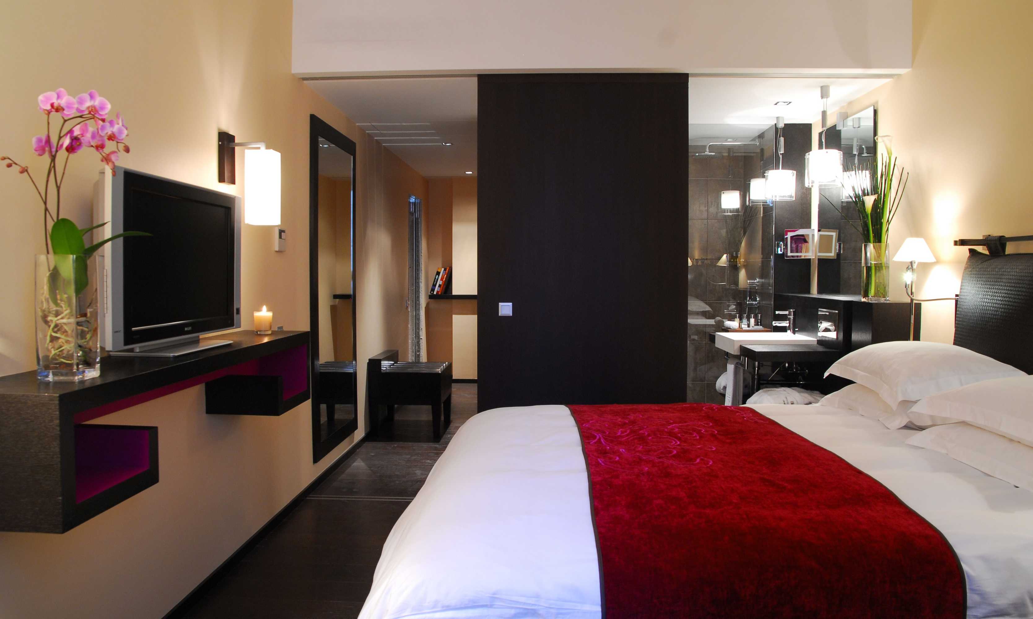 Gift card for Eastwest Hotel Gift card for Eastwest Hotel