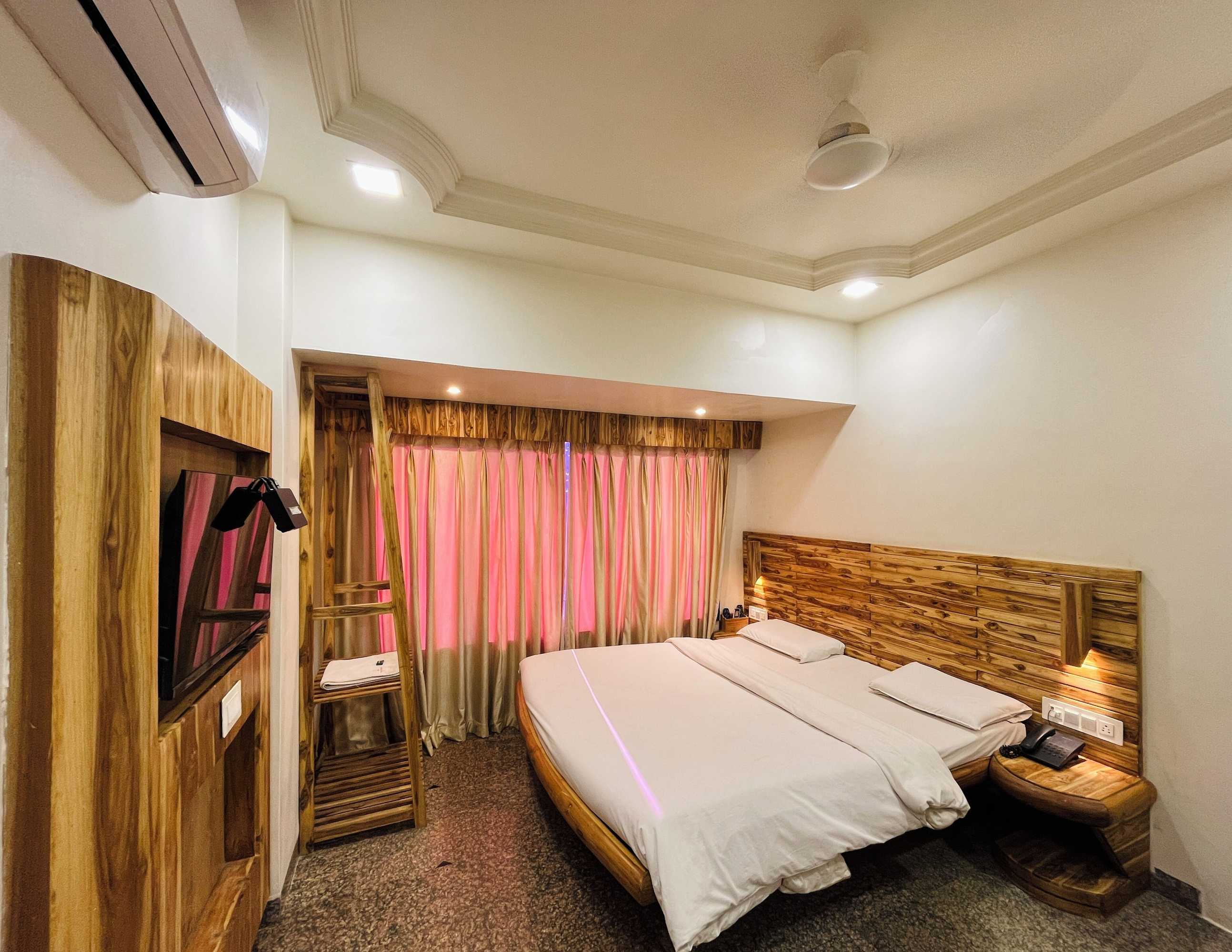 Gift card for Hotel Shripad Continental Gift card for Hotel Shripad Continental