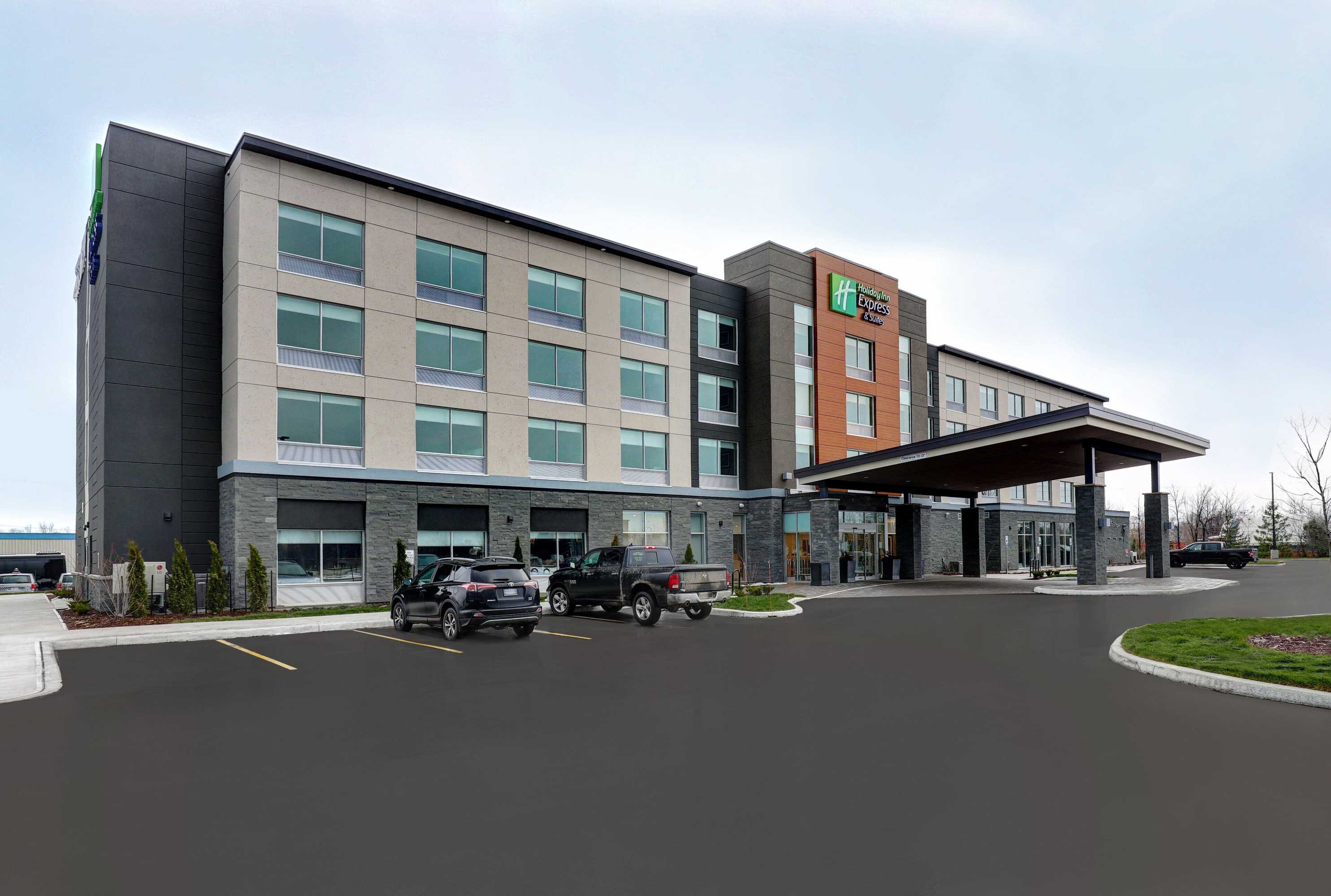 Gift card for Holiday Inn Express & Suites Collingwood by Ihg