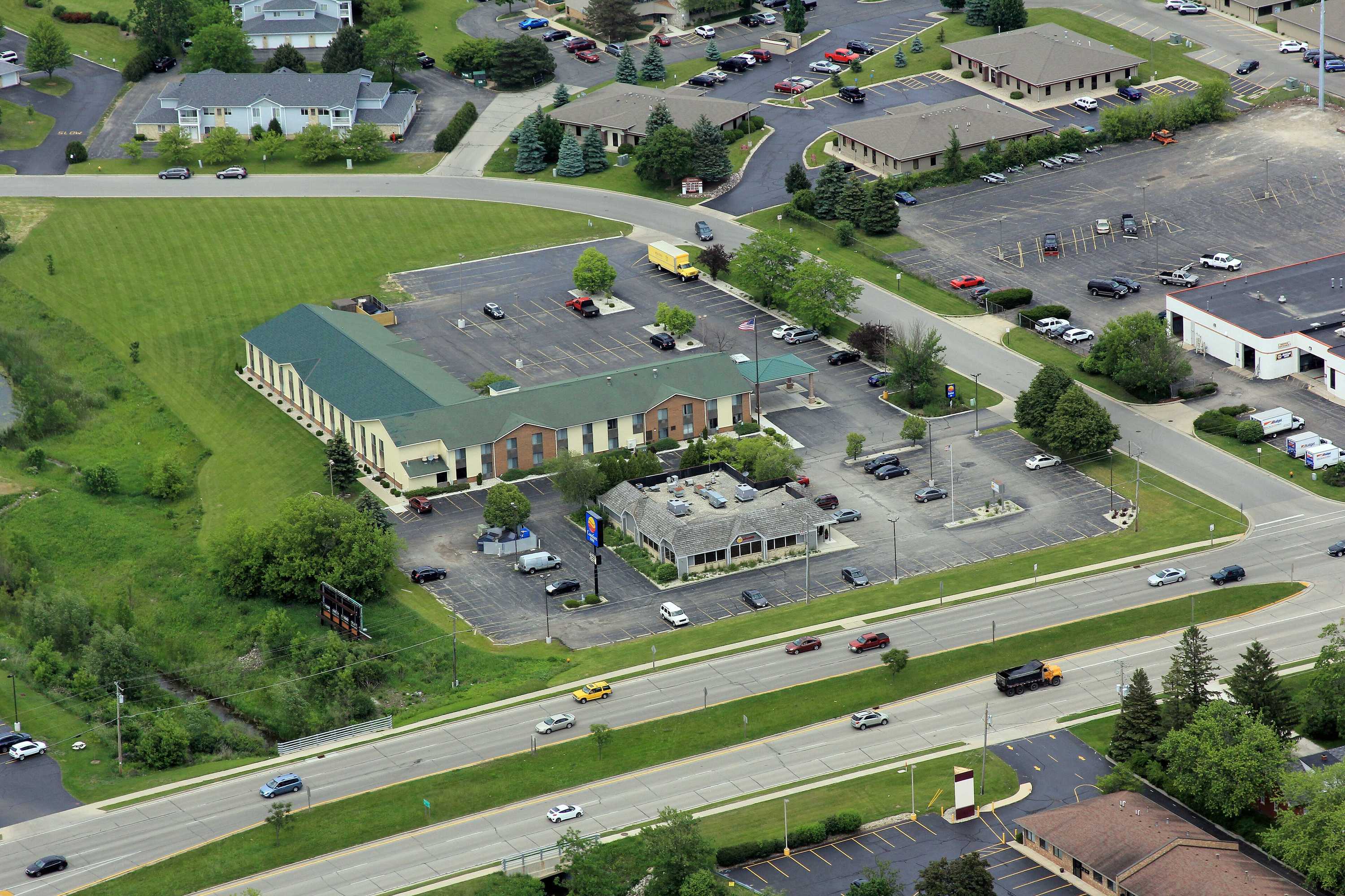 Gift card for Clarion Pointe Racine - Mount Pleasant Gift card for Clarion Pointe Racine - Mount Pleasant