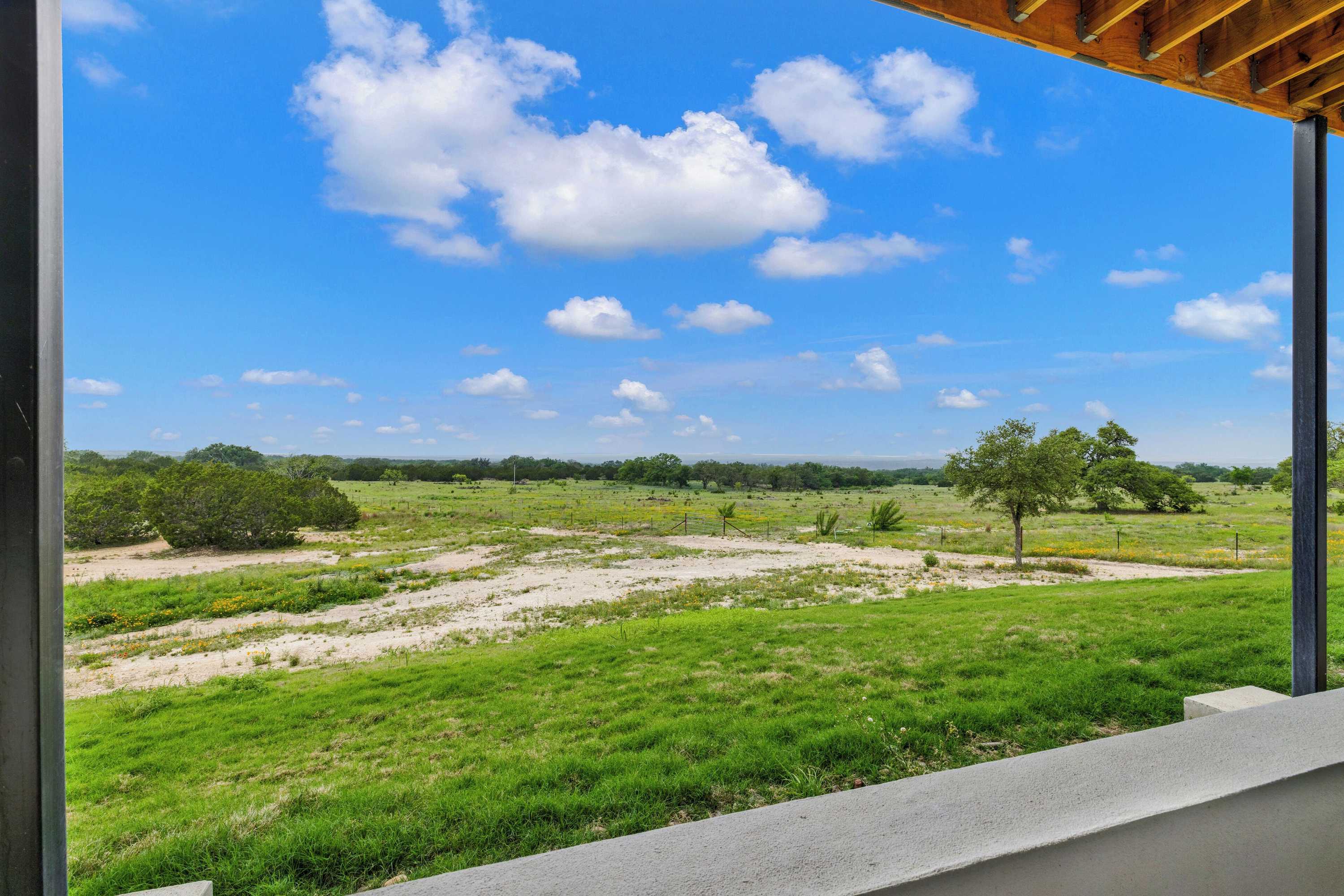 Gift card for The Bentley Hotel - Marilyn Monroe Room - Hill Country View