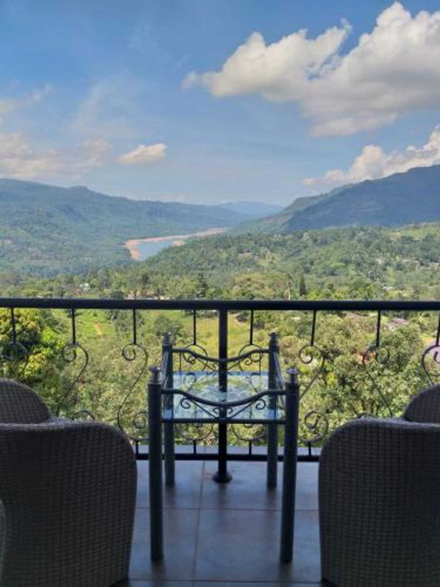Gift card for Floating Mountain Villa Gift card for Floating Mountain Villa