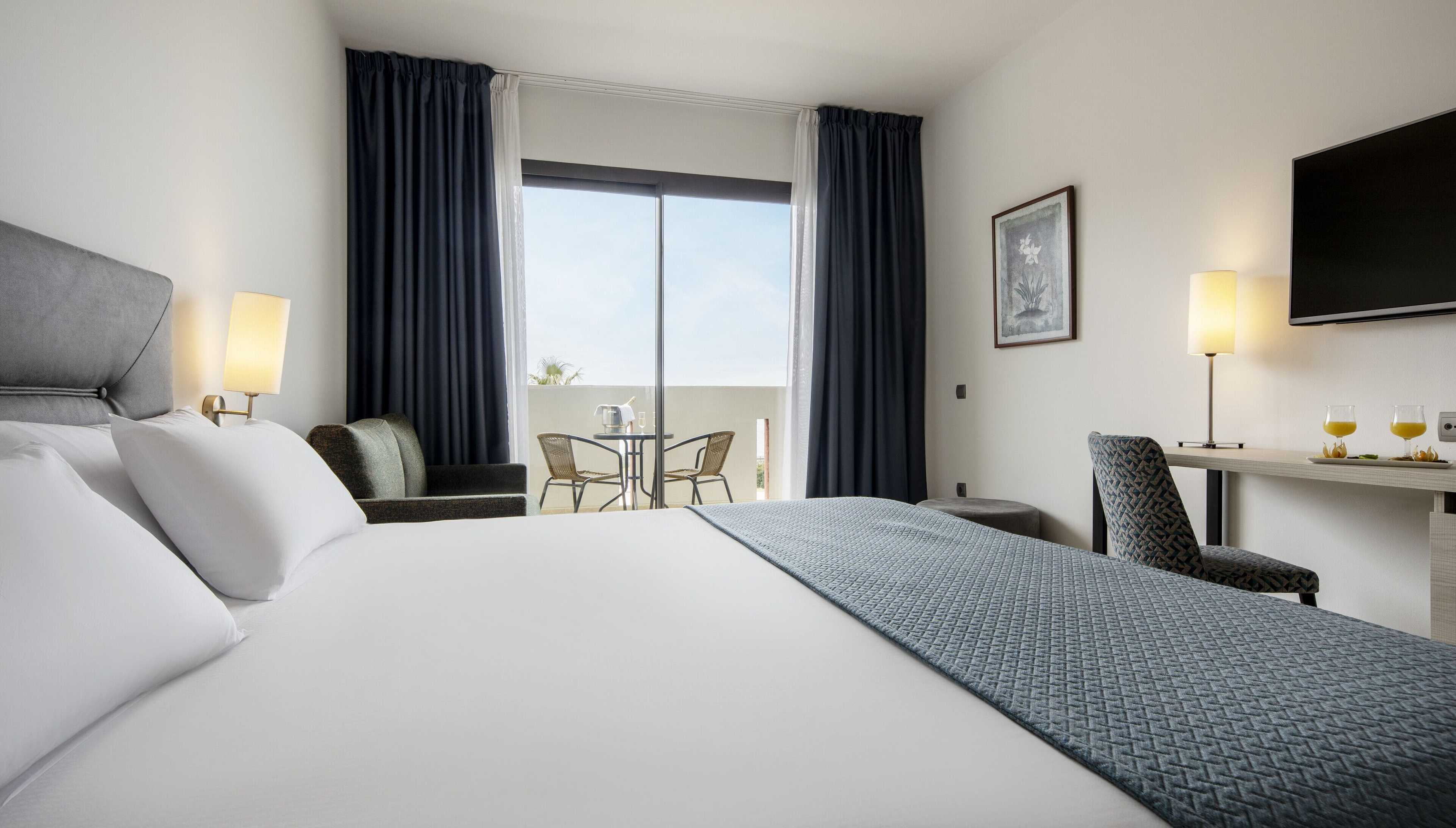 Gift card for Hotel Ilunion Calas De Conil Gift card for Hotel Ilunion Calas De Conil