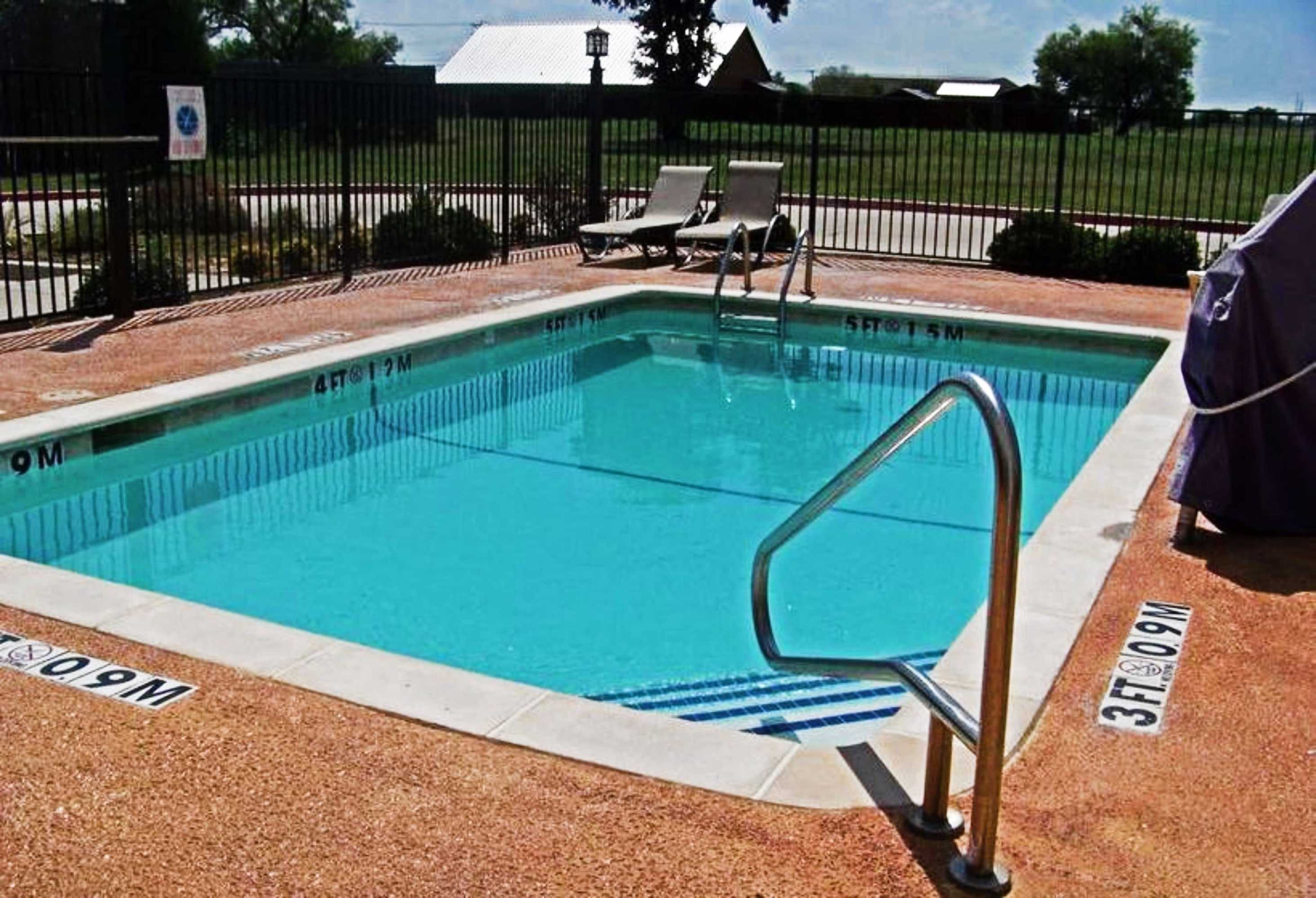 Gift card for Days Inn & Suites by Wyndham Mineral Wells Gift card for Days Inn & Suites by Wyndham Mineral Wells