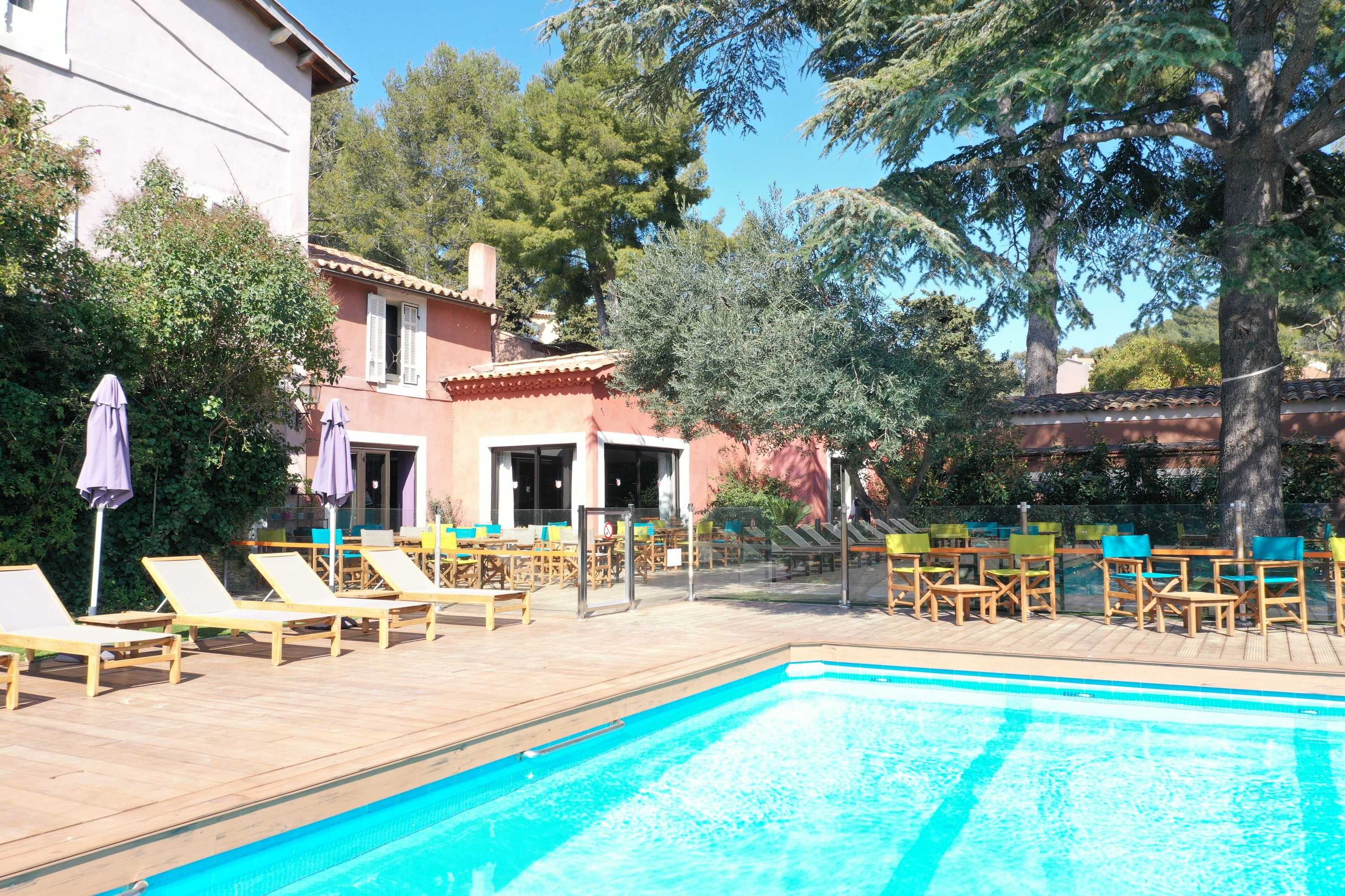 Gift card for Les Jardins de Cassis - Parking Gratuit & Piscine Chauffée Gift card for Les Jardins de Cassis - Parking Gratuit & Piscine Chauffée