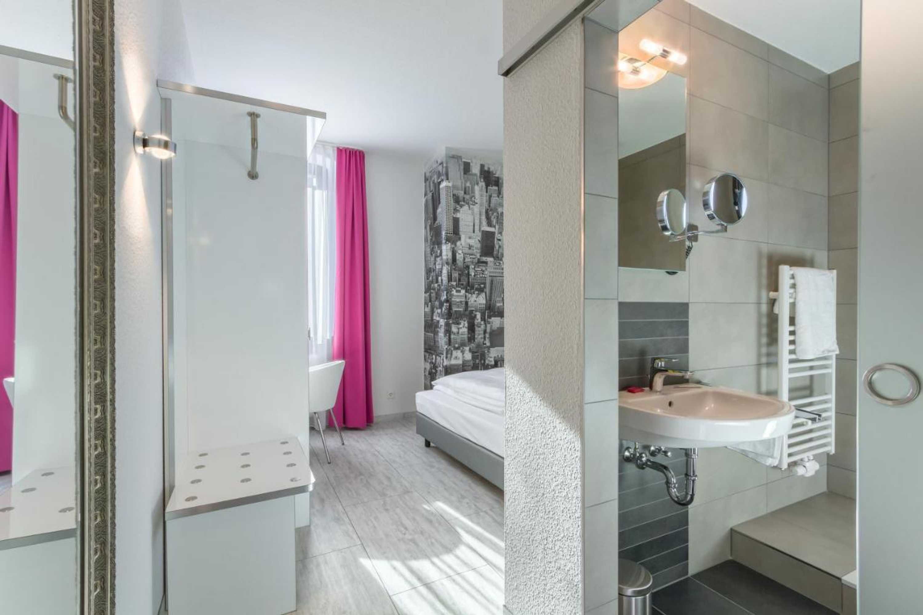 Gift card for Hotel L'adresse Garni