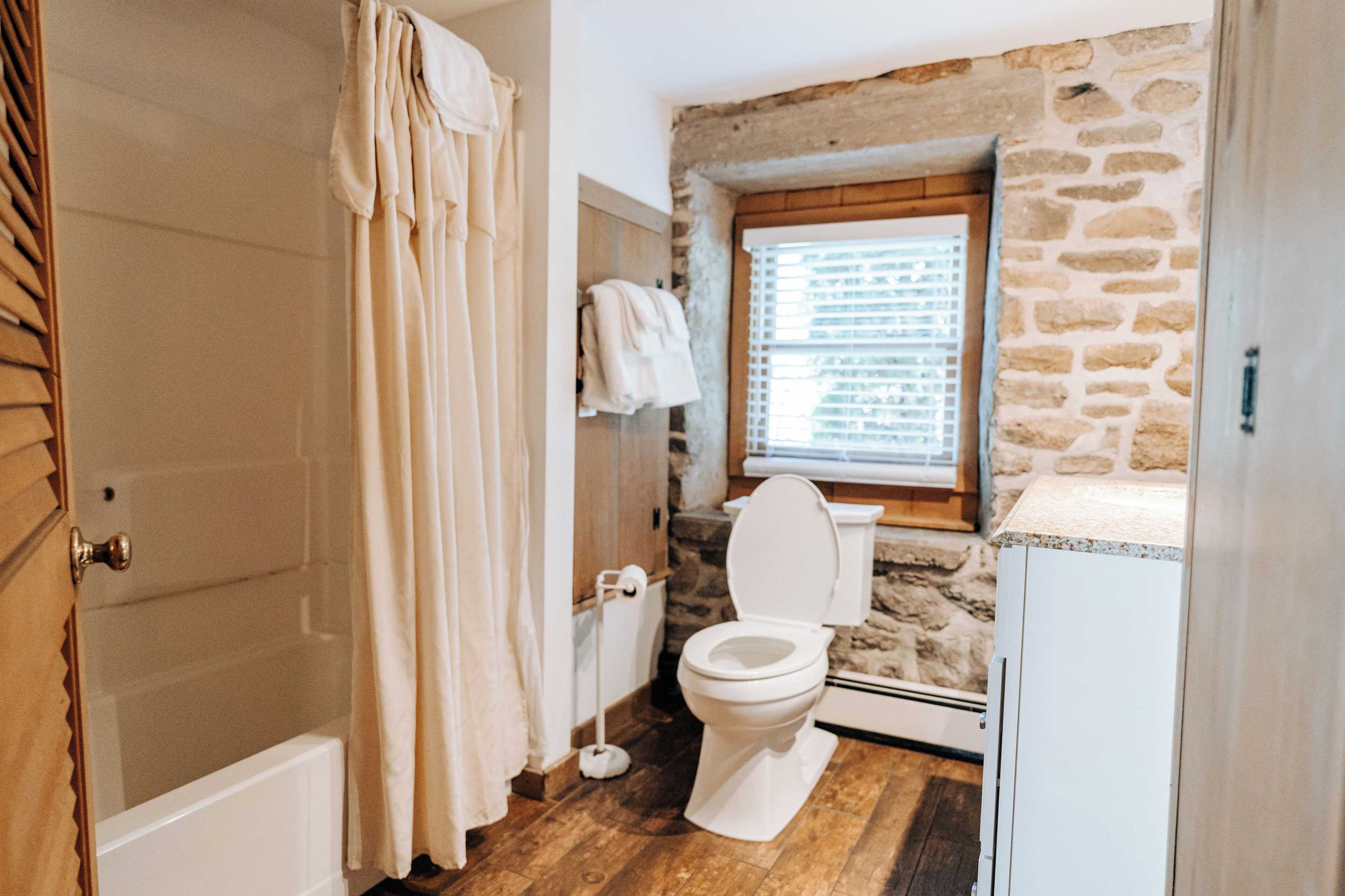 Gift card for Hollyhedge Estate