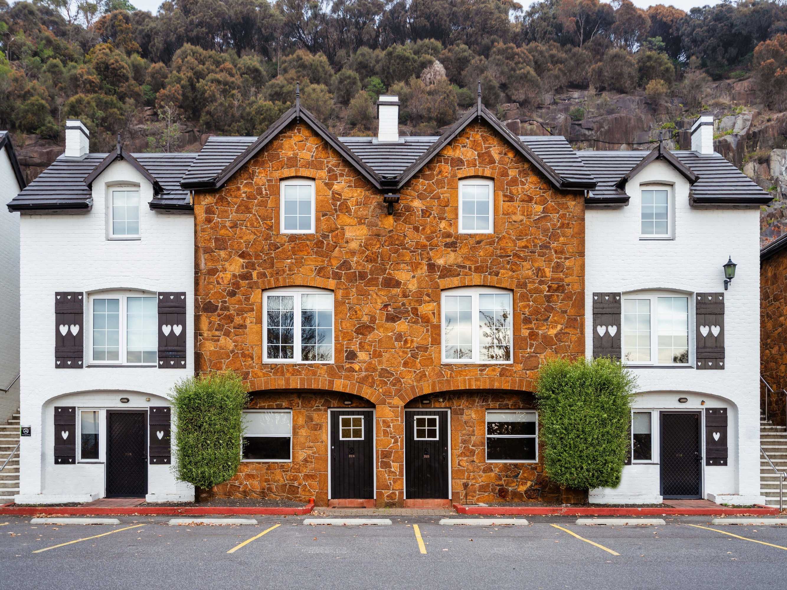 Gift card for Leisure Inn Penny Royal Hotel & Apartments Gift card for Leisure Inn Penny Royal Hotel & Apartments