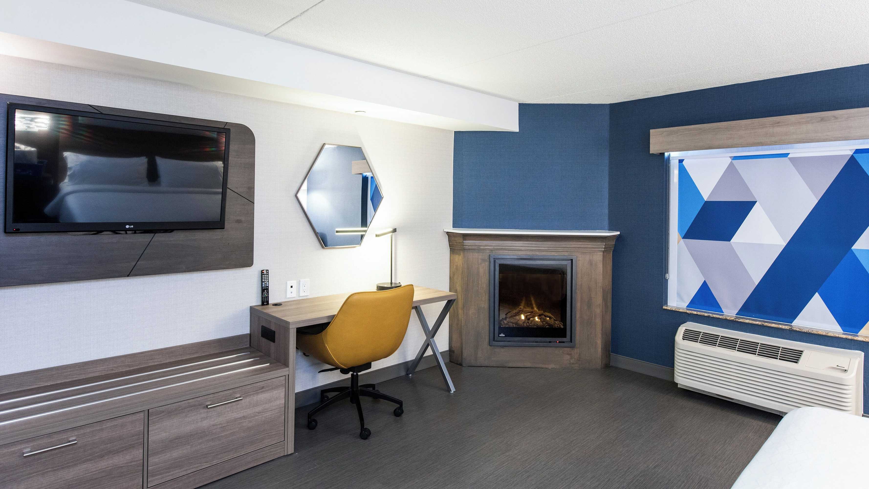 Gift card for Holiday Inn Express Hotel & Suites Waterloo - St Jacobs by Ihg Gift card for Holiday Inn Express Hotel & Suites Waterloo - St Jacobs by Ihg