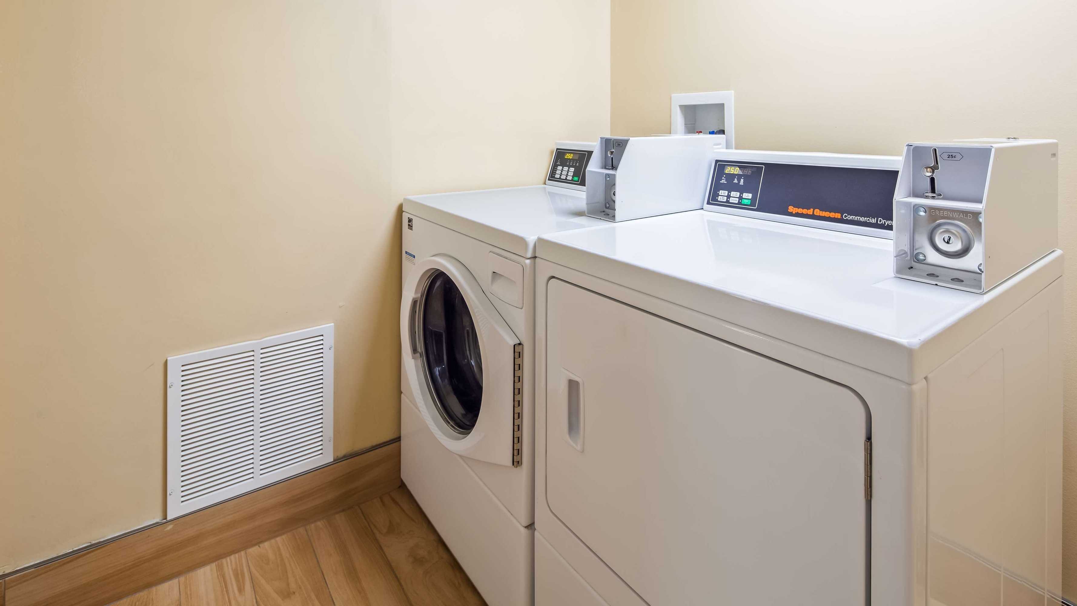 Gift card for Best Western Plus Bridgeport Inn Gift card for Best Western Plus Bridgeport Inn