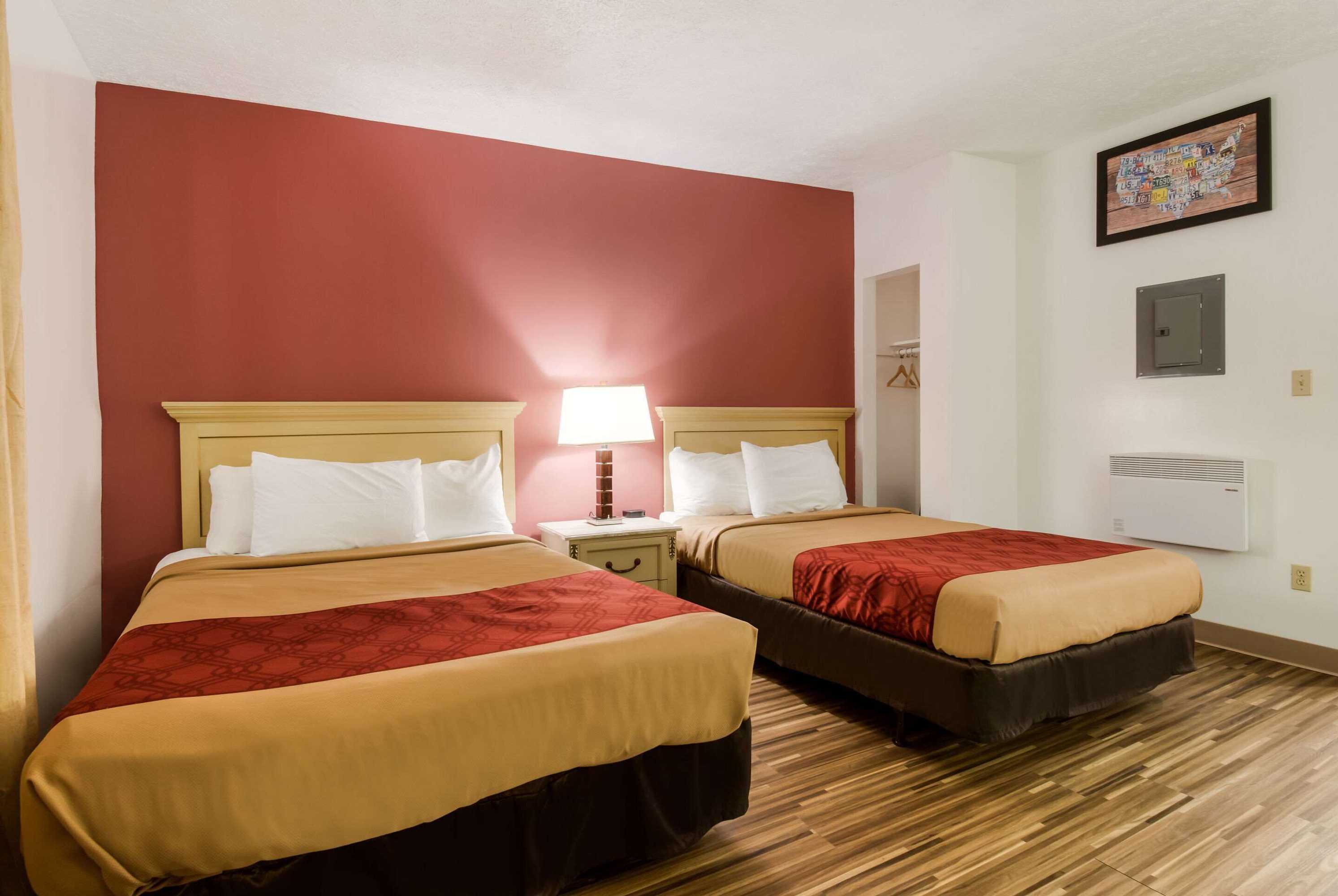 Gift card for Econo Lodge Inn & Suites Lake Harmony - Pocono Mountains Area Gift card for Econo Lodge Inn & Suites Lake Harmony - Pocono Mountains Area