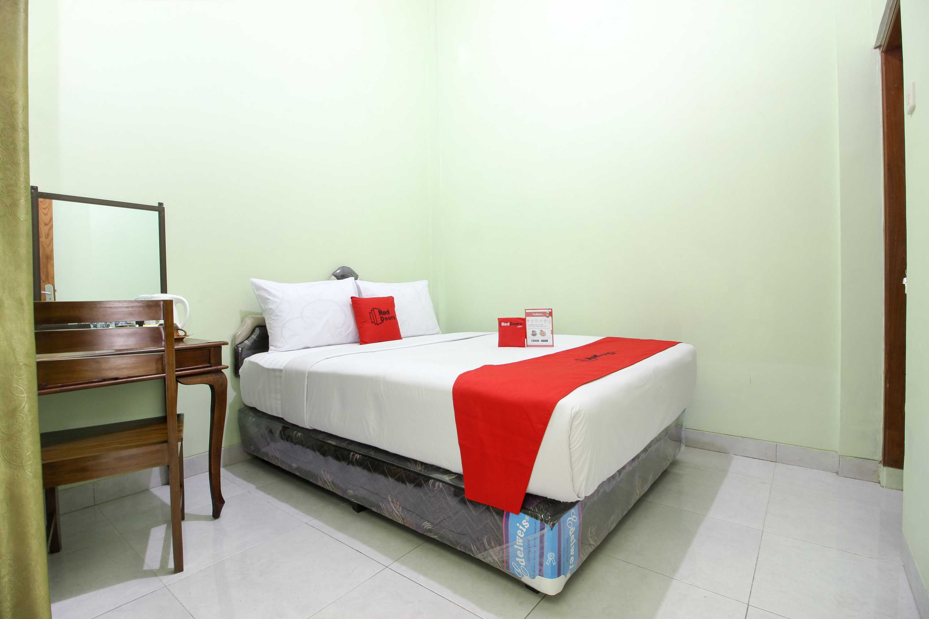Gift card for Reddoorz Plus Near Taman Sari Gift card for Reddoorz Plus Near Taman Sari