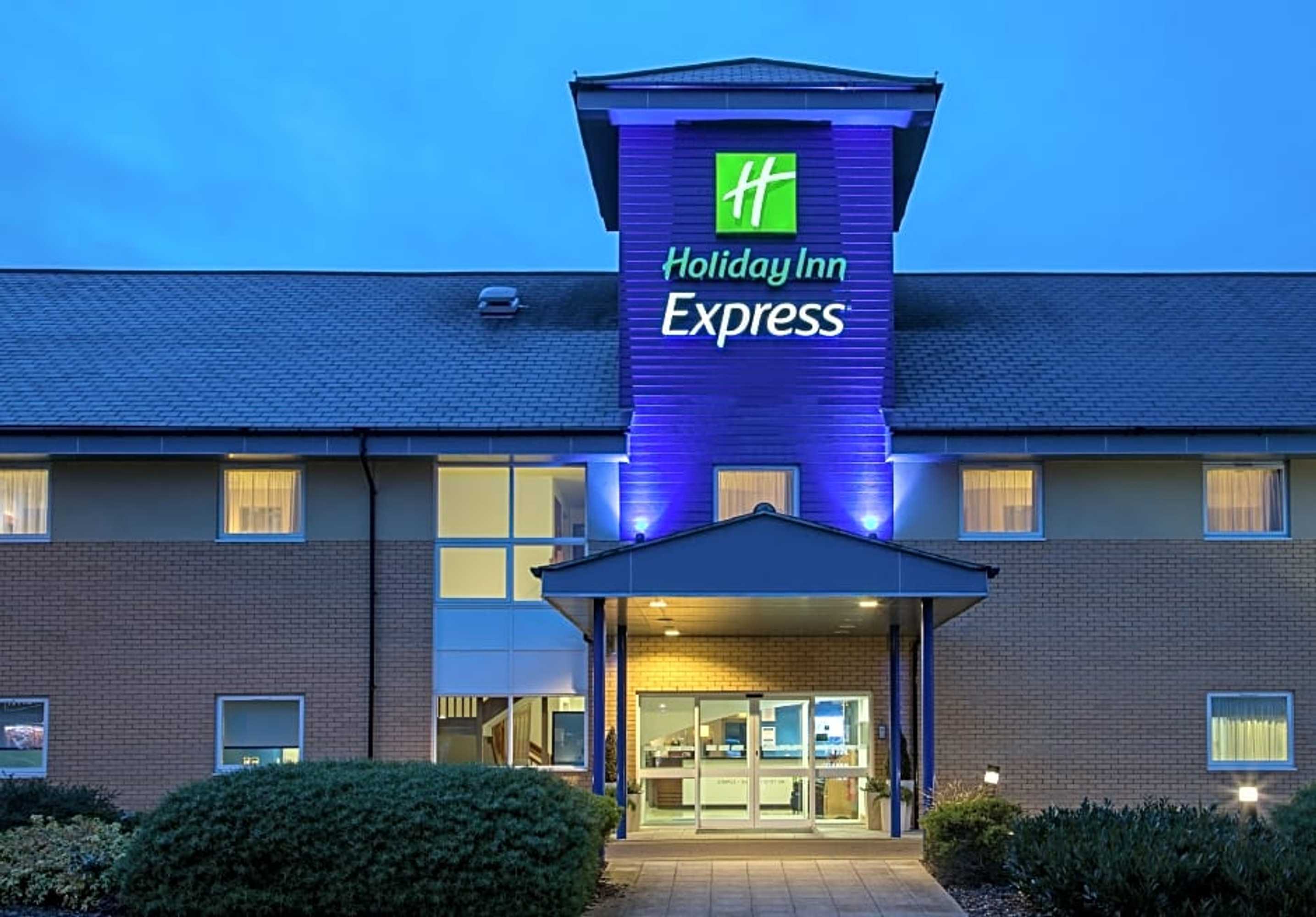 Gift card for Holiday Inn Express Braintree by Ihg Gift card for Holiday Inn Express Braintree by Ihg