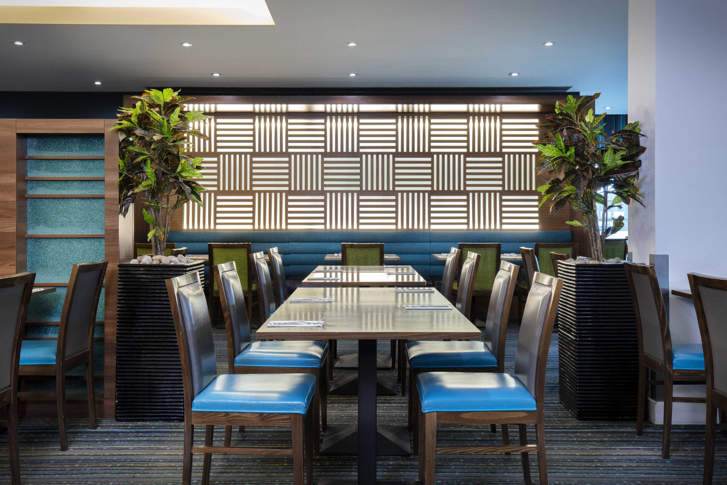 Gift card for Holiday Inn Express London Heathrow T5 by Ihg Gift card for Holiday Inn Express London Heathrow T5 by Ihg