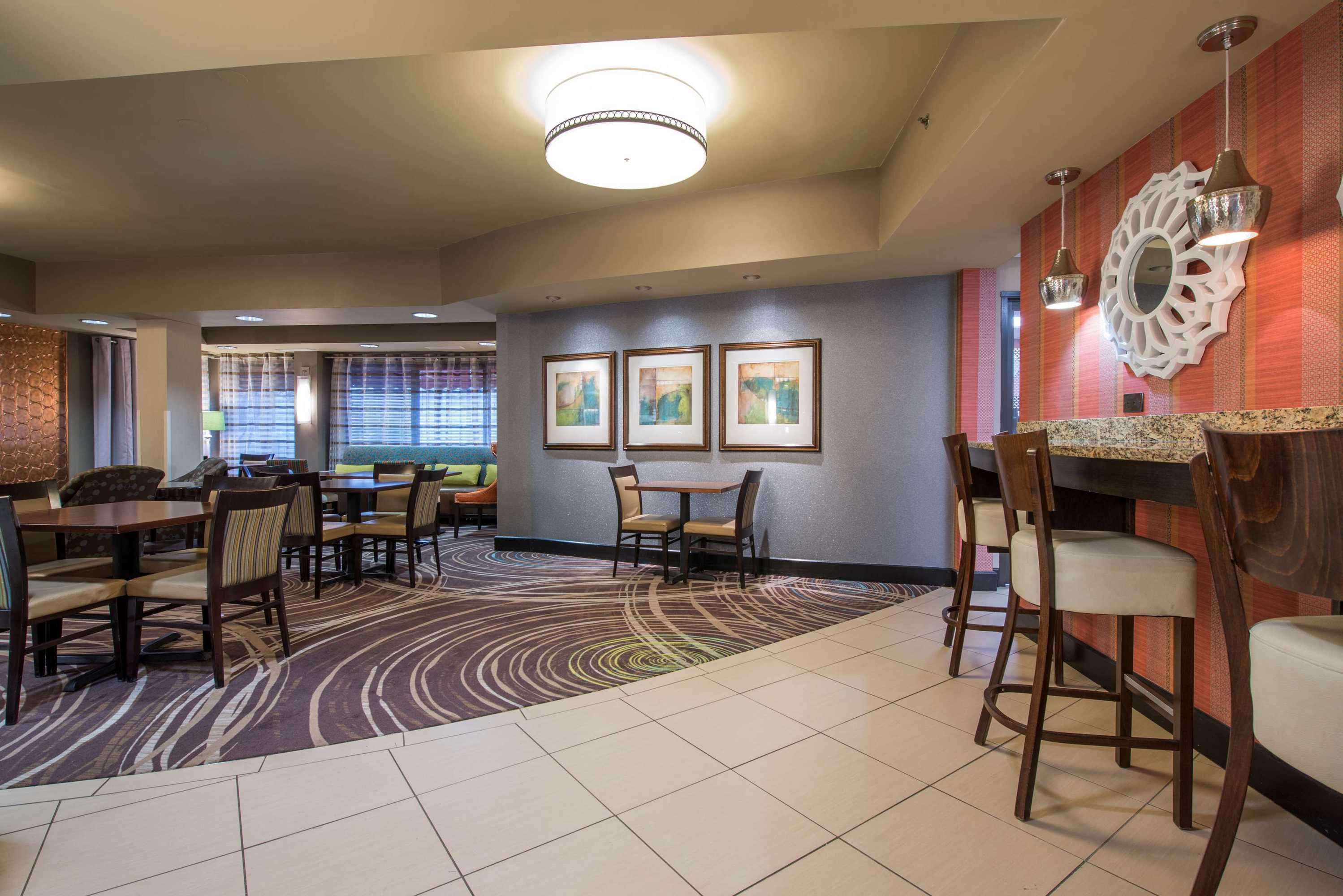 Gift card for Hampton Inn Atlanta - Newnan Gift card for Hampton Inn Atlanta - Newnan