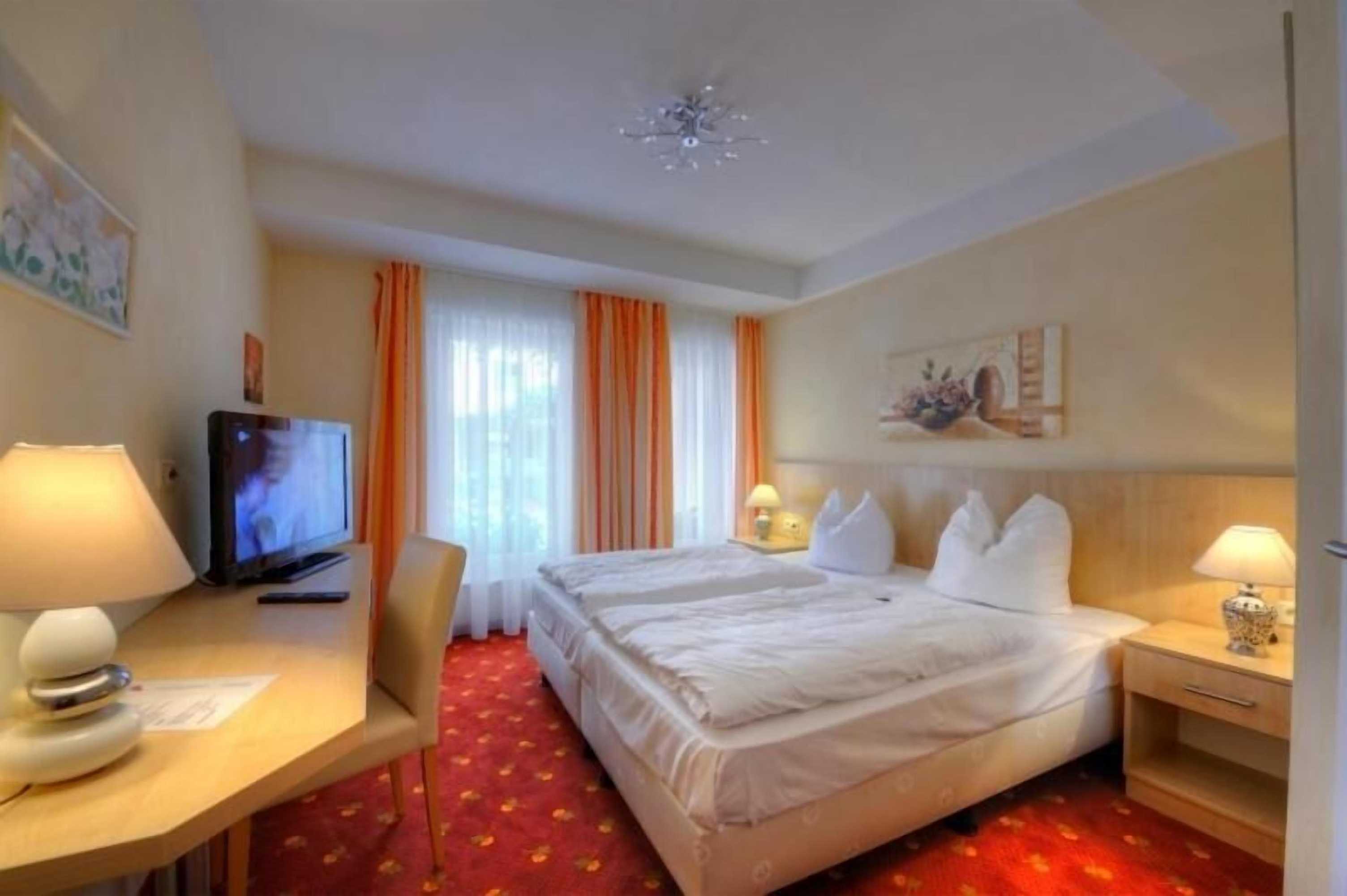 Gift card for Hotel-Pension Altes Weinhaus Gift card for Hotel-Pension Altes Weinhaus