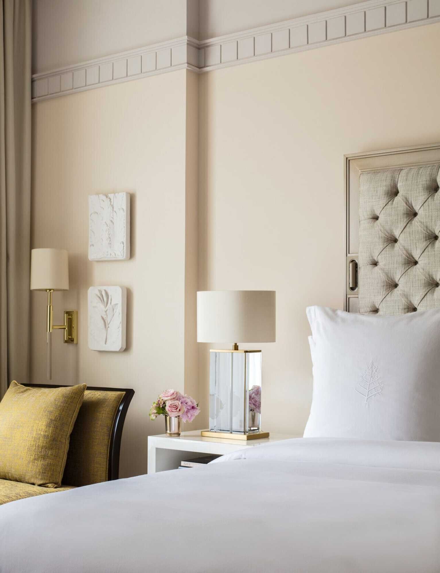 Gift card for Four Seasons Hotel Madrid Gift card for Four Seasons Hotel Madrid