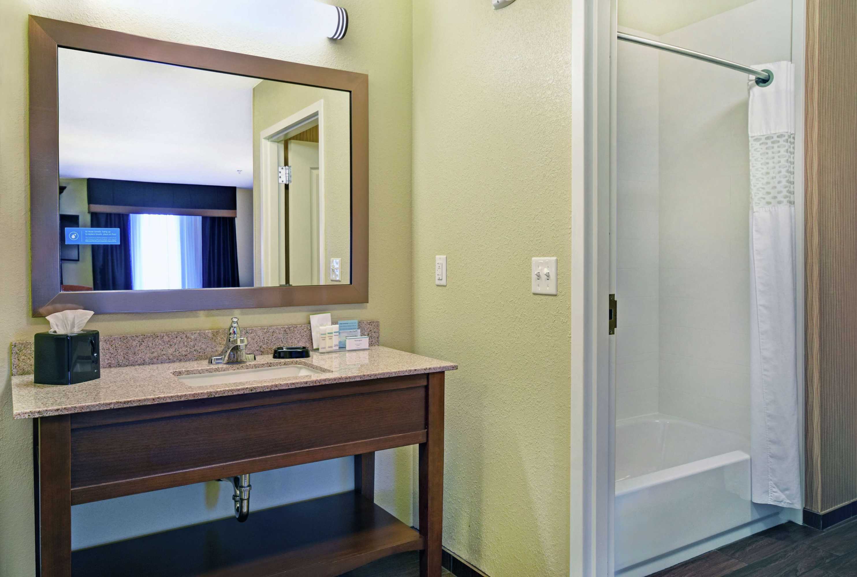Gift card for Hampton Inn & Suites Milwaukee/franklin Gift card for Hampton Inn & Suites Milwaukee/franklin
