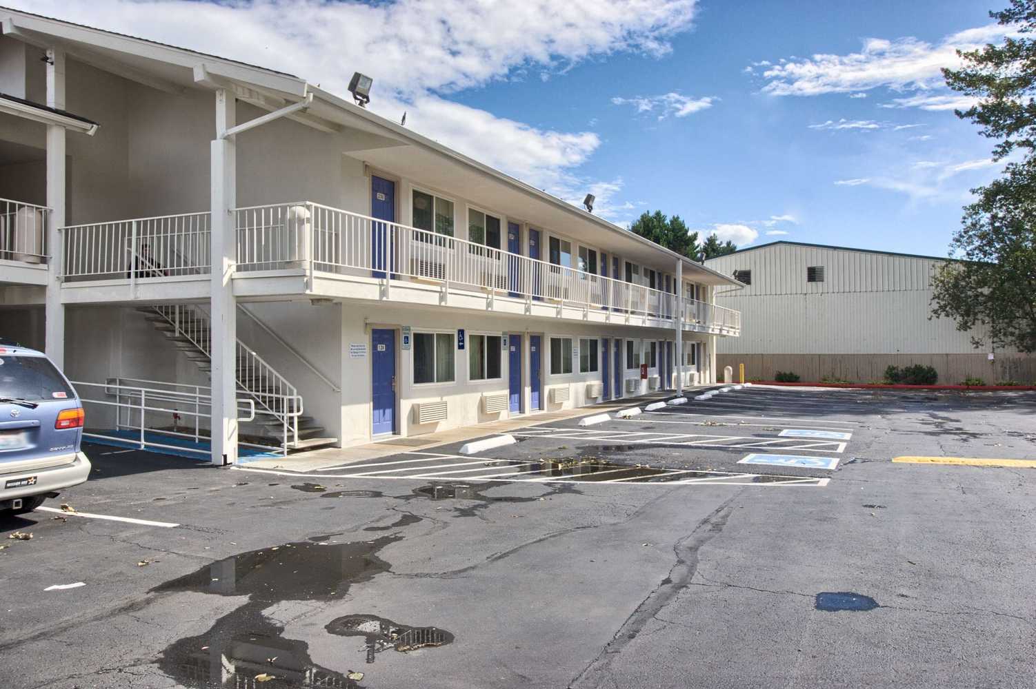 Gift card for Motel 6 Everett, WA - North Gift card for Motel 6 Everett, WA - North
