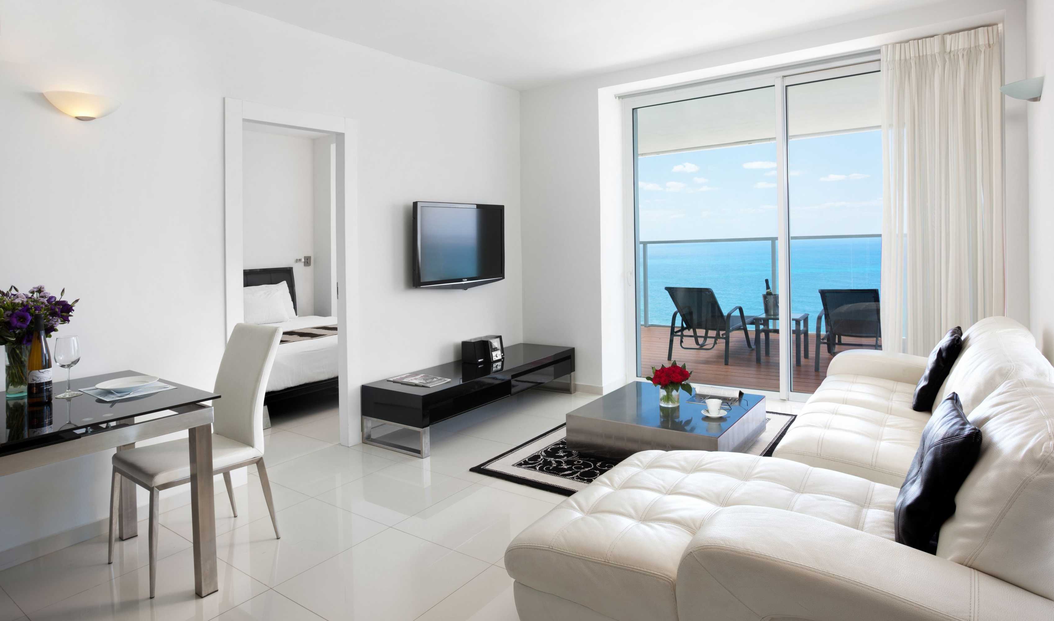 Gift card for Island Luxurious Suites Hotel Gift card for Island Luxurious Suites Hotel