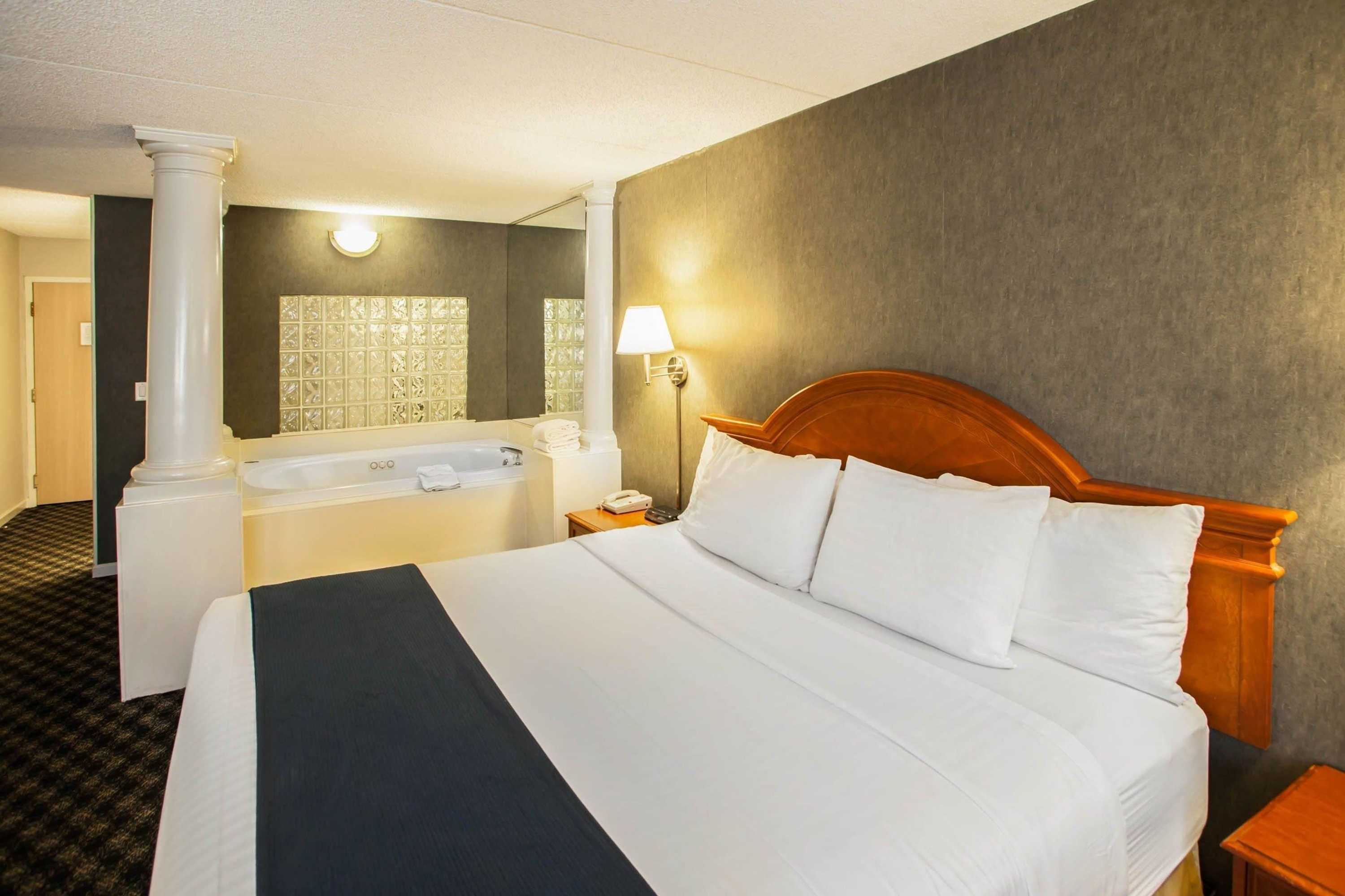 Gift card for Quality Inn & Suites St Charles - West Chicago Gift card for Quality Inn & Suites St Charles - West Chicago