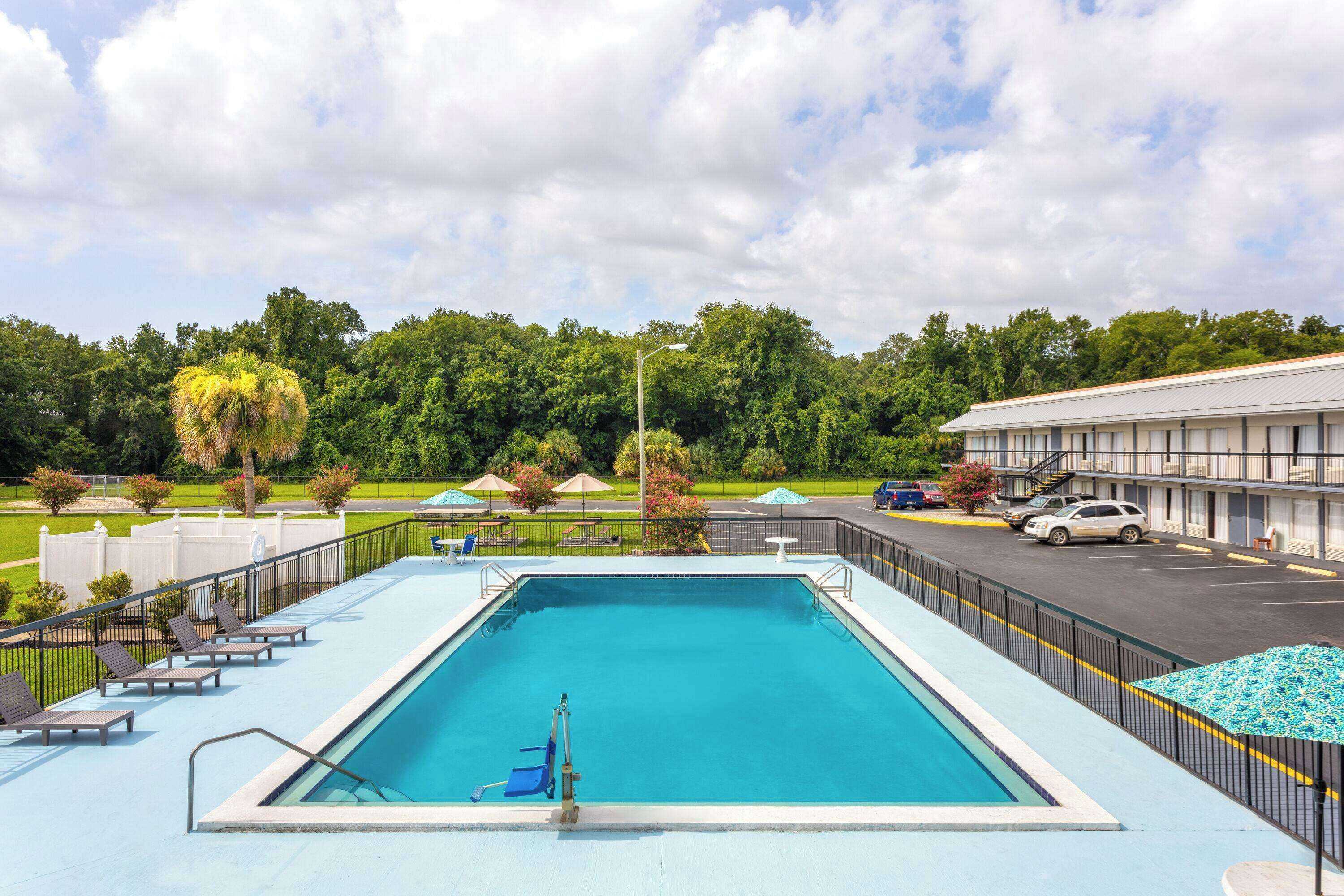 Gift card for Days Inn by Wyndham Wildwood I-75 Gift card for Days Inn by Wyndham Wildwood I-75