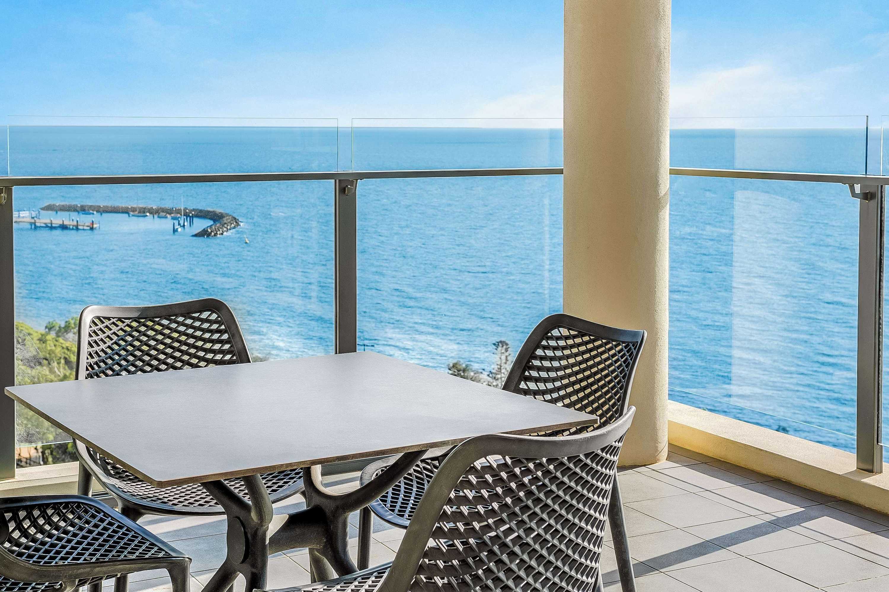 Gift card for Oaks Redcliffe Mon Komo Suites Gift card for Oaks Redcliffe Mon Komo Suites