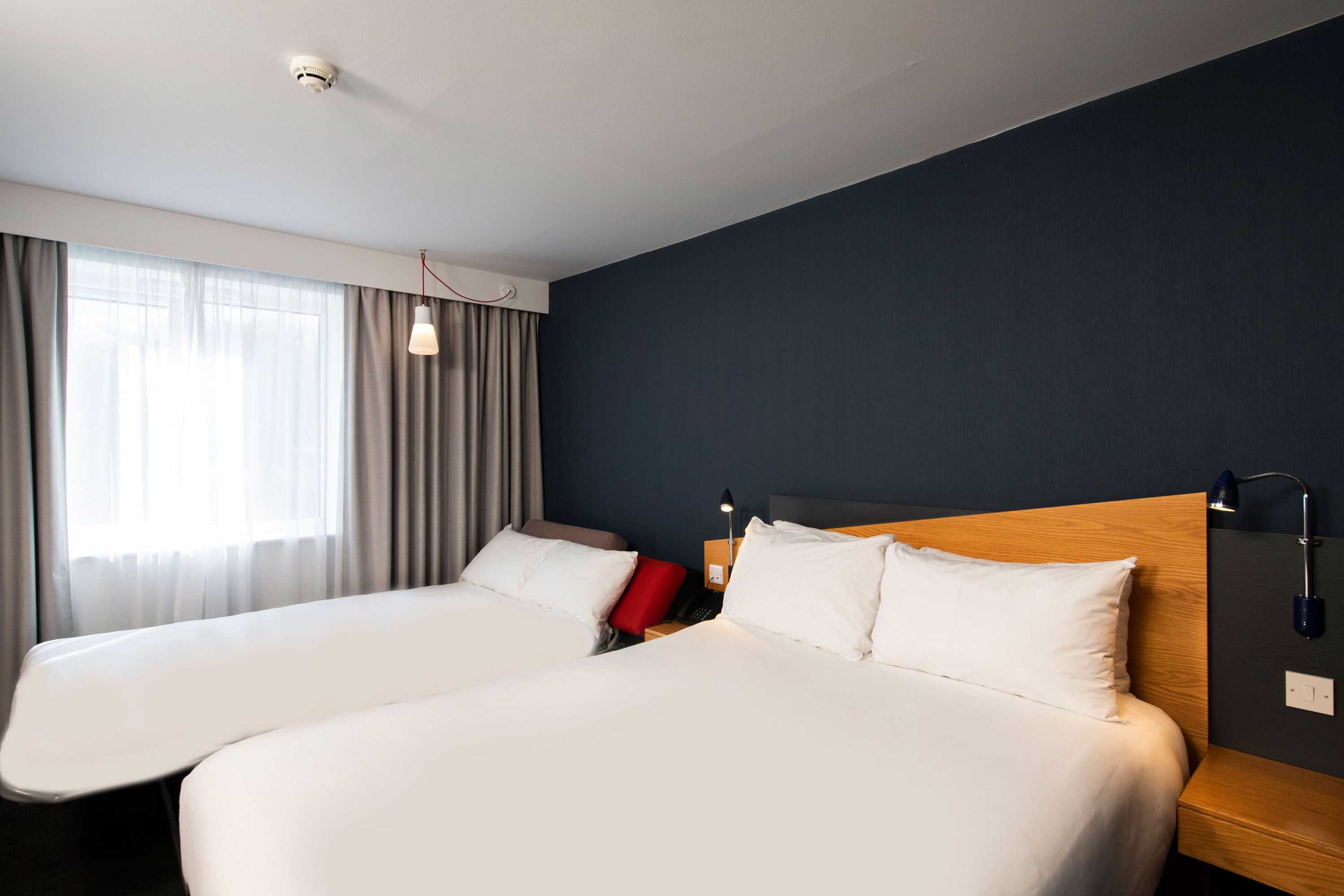 Gift card for Holiday Inn Express Hamilton by Ihg Gift card for Holiday Inn Express Hamilton by Ihg