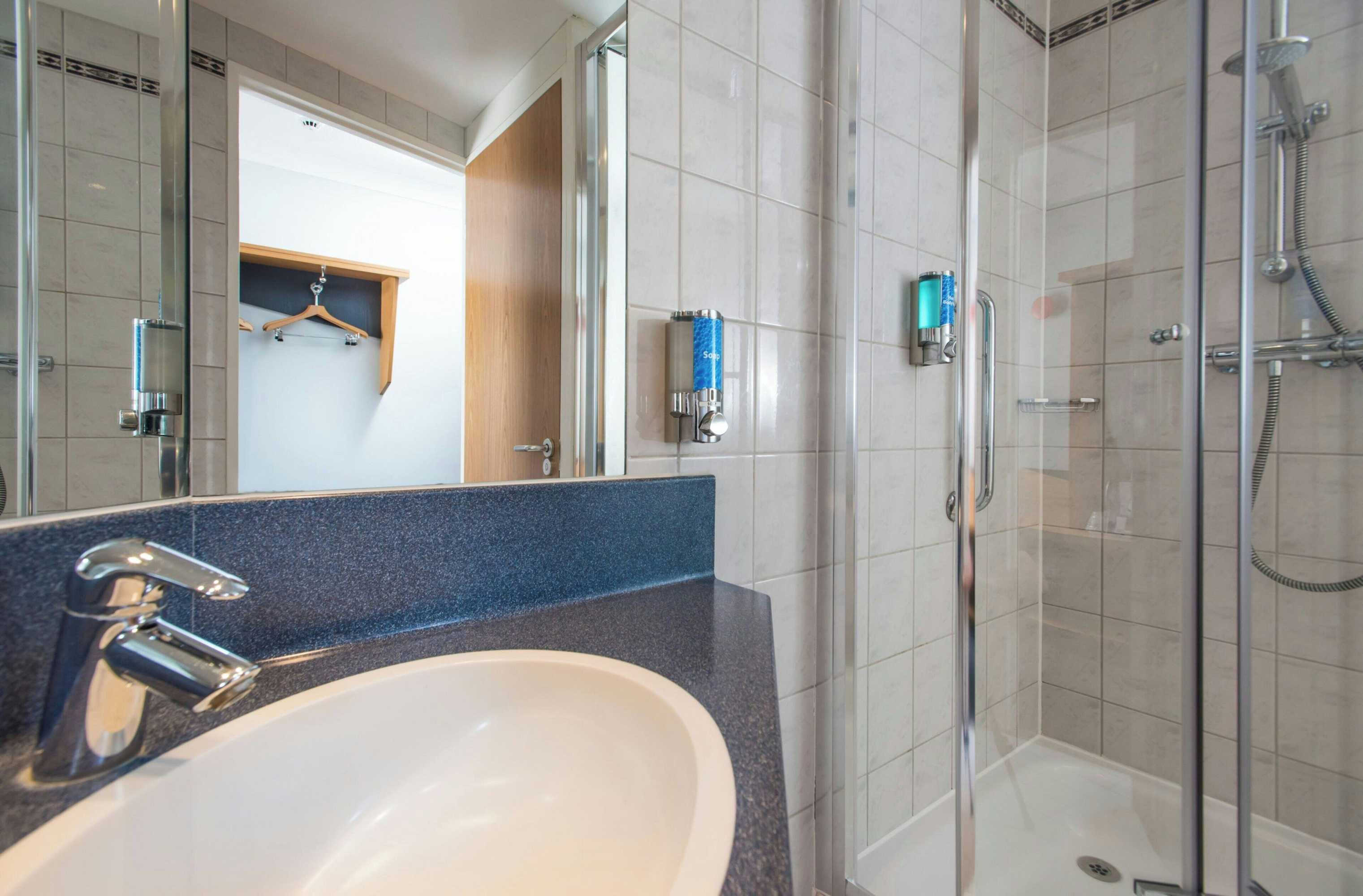 Gift card for Holiday Inn Express Stoke On Trent by Ihg Gift card for Holiday Inn Express Stoke On Trent by Ihg