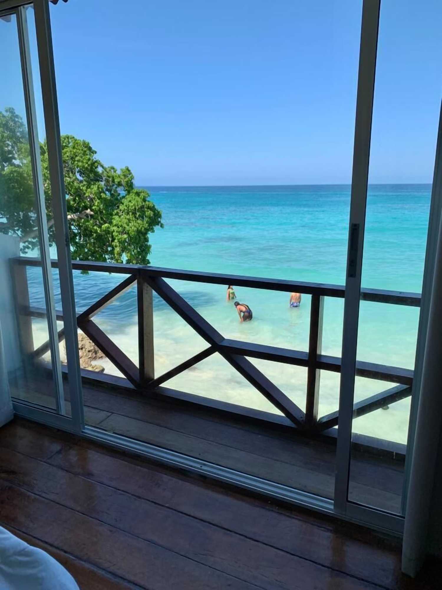 Gift card for Hotel Playa Surf BarÚ Gift card for Hotel Playa Surf BarÚ