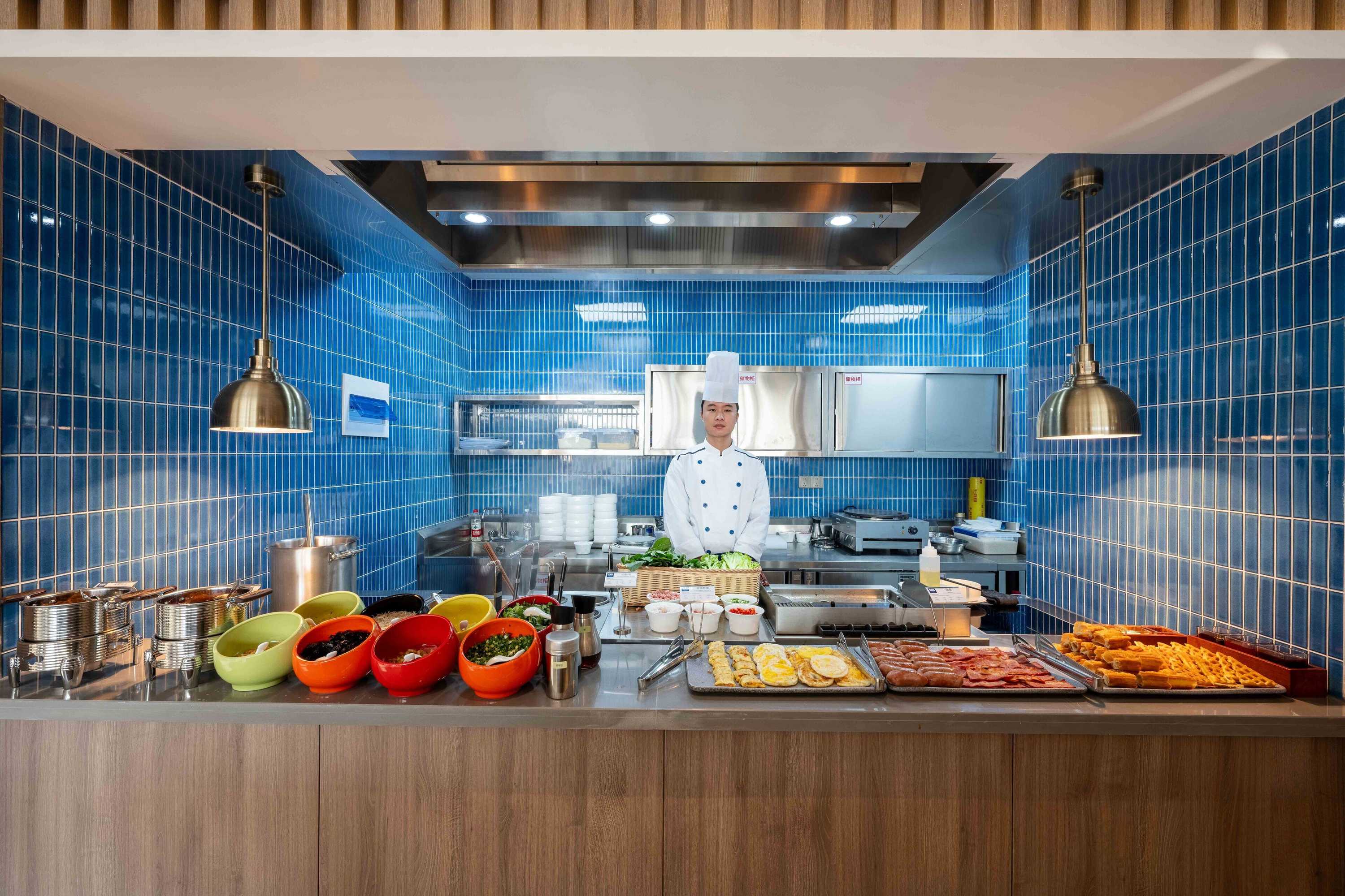 Gift card for Holiday Inn Express Yuhuan Wetland Park by Ihg