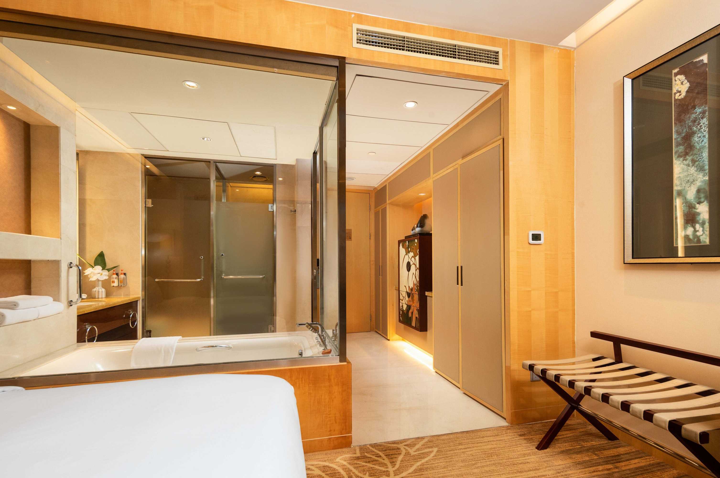 Gift card for Crowne Plaza Xiangyang by Ihg Gift card for Crowne Plaza Xiangyang by Ihg