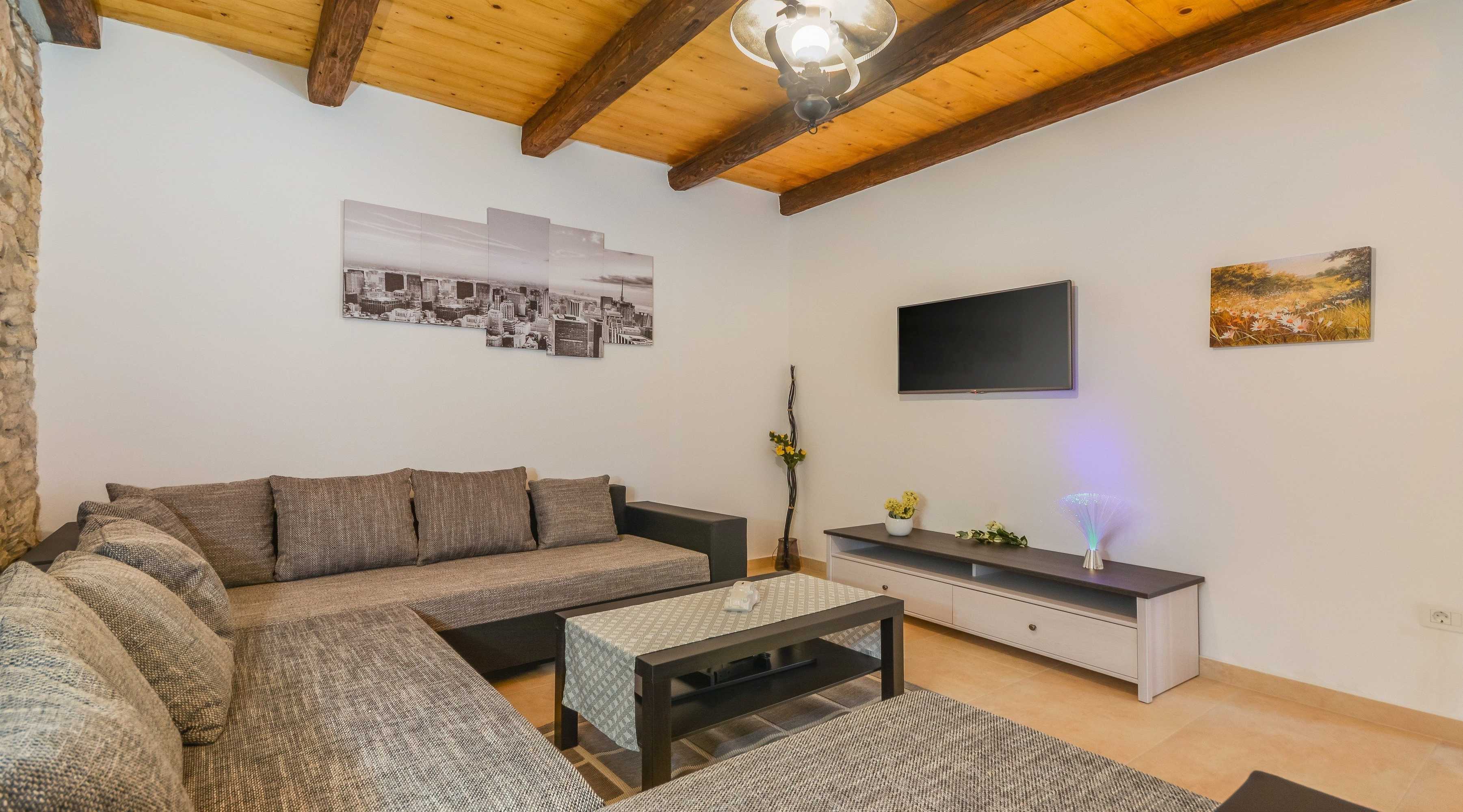 Gift card for Villa Martin - Fast Wifi, Near Restaurant, Fenced Yard, Pavilion, Center of Village