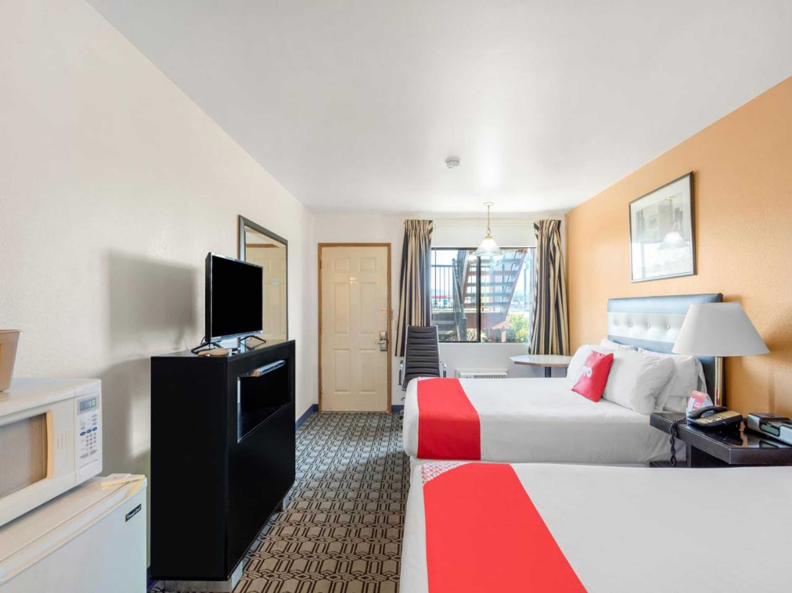 Gift card for Arlington Motor Inn
